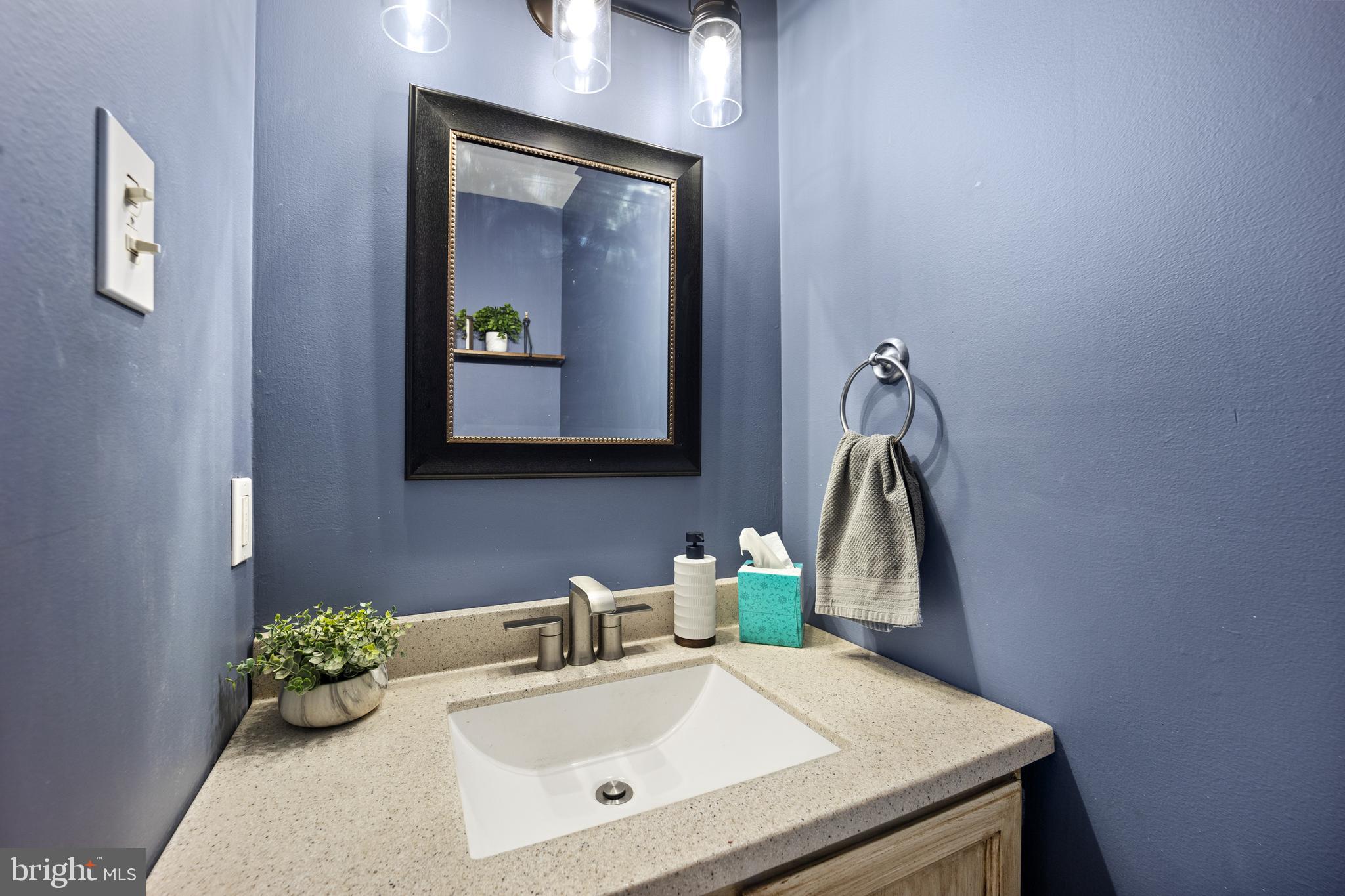 CAMBRIDGE SQ - Residential