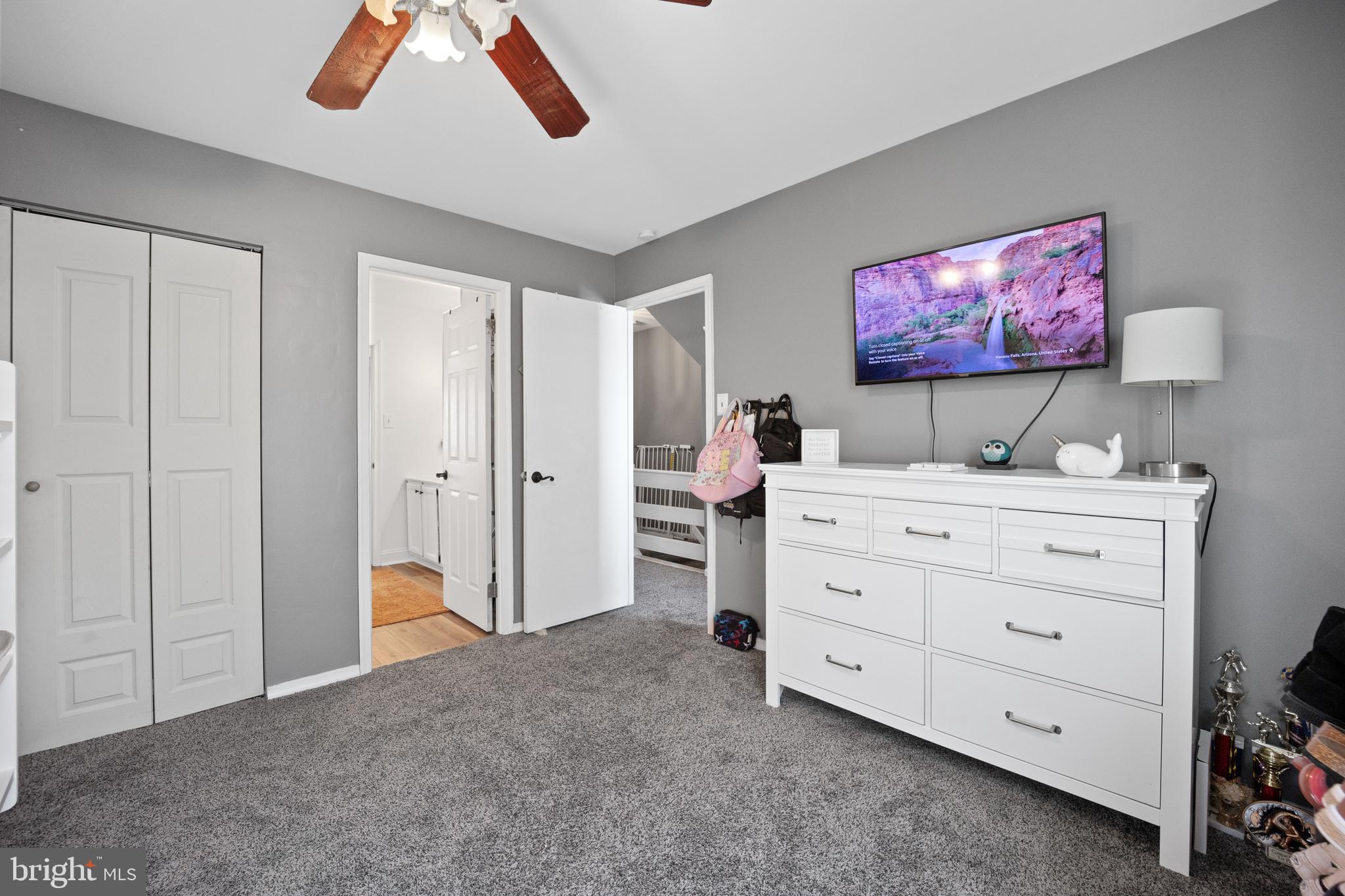 CAMBRIDGE SQ - Residential