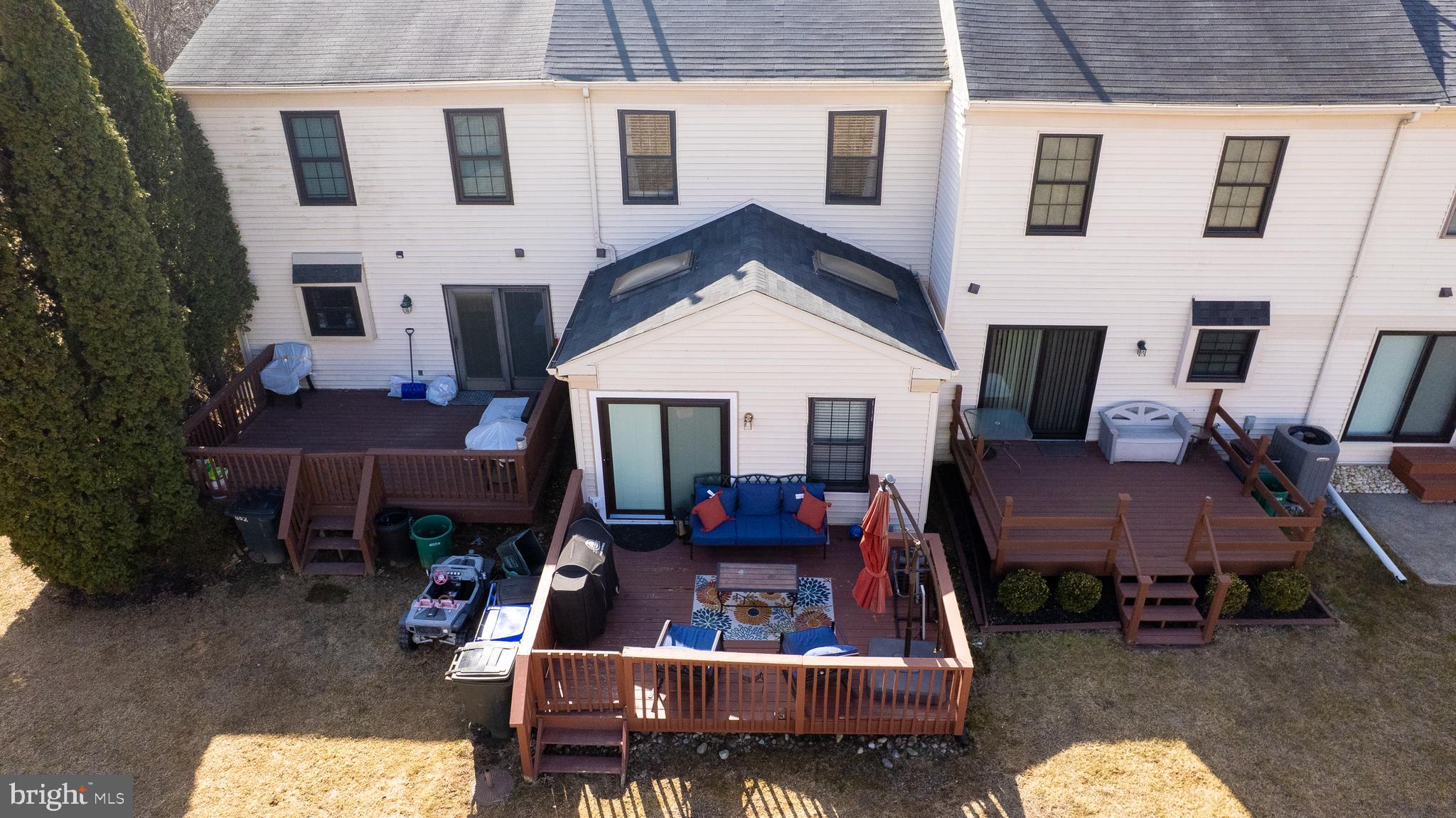 CAMBRIDGE SQ - Residential