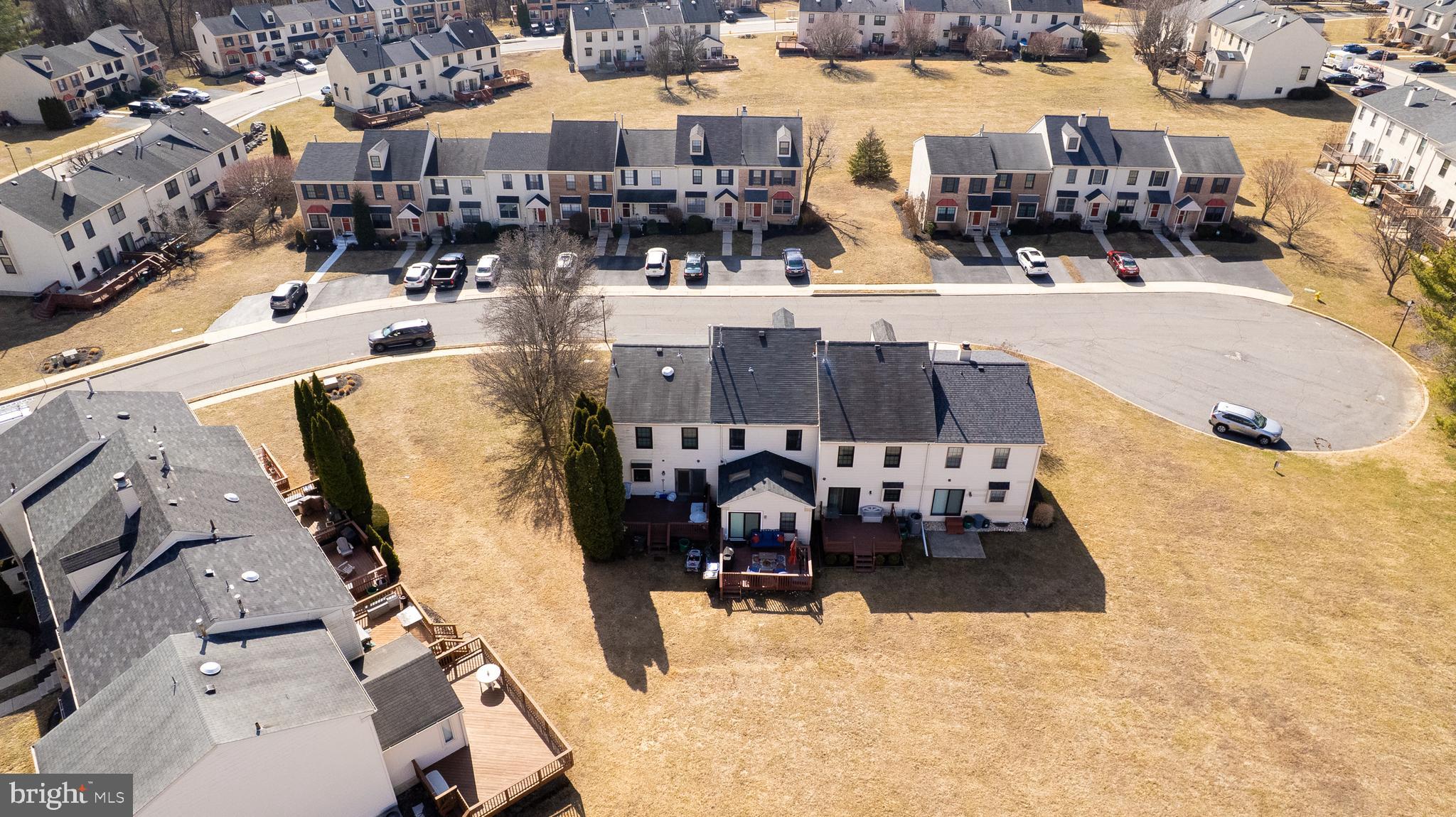 CAMBRIDGE SQ - Residential