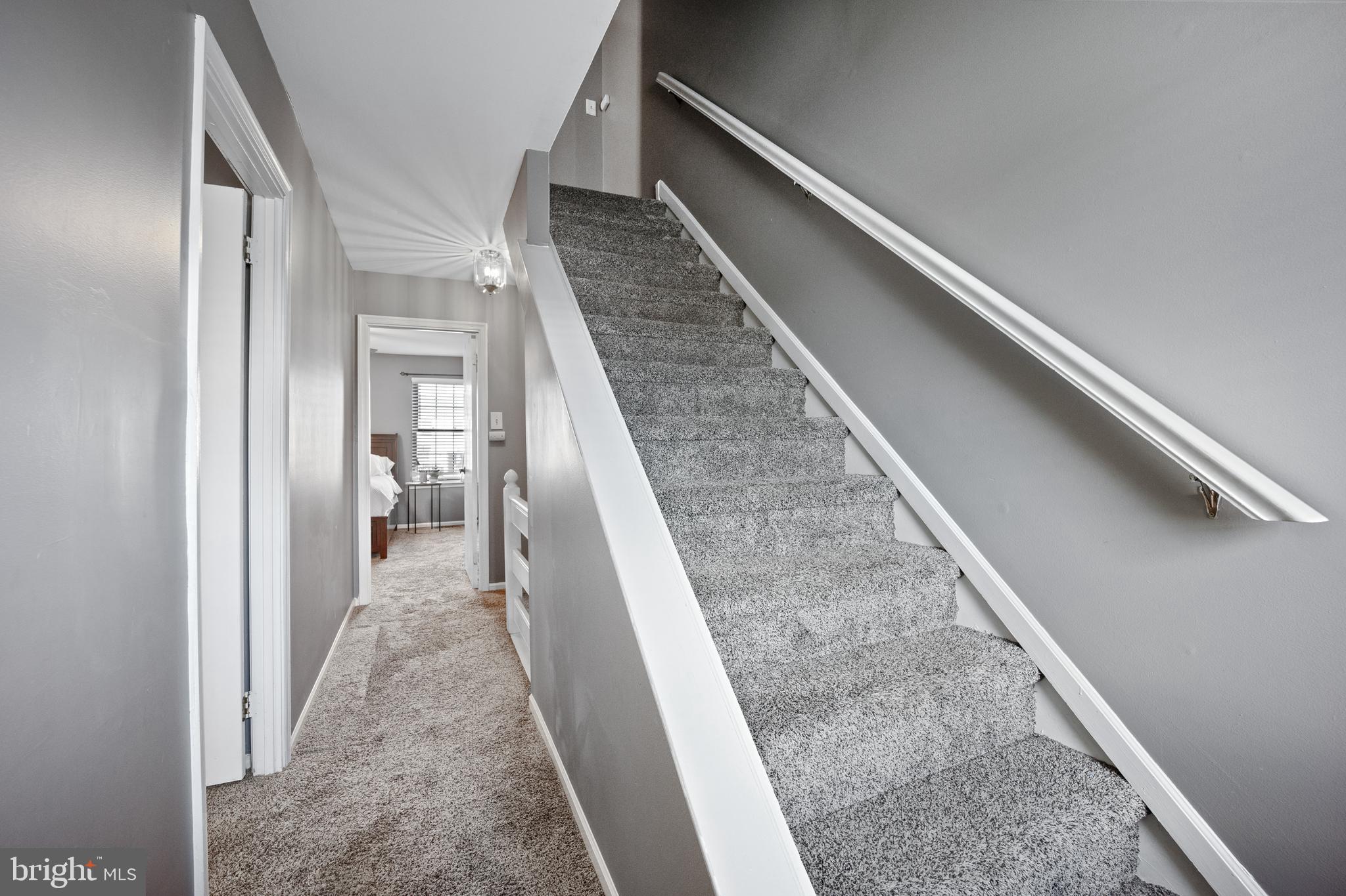 CAMBRIDGE SQ - Residential