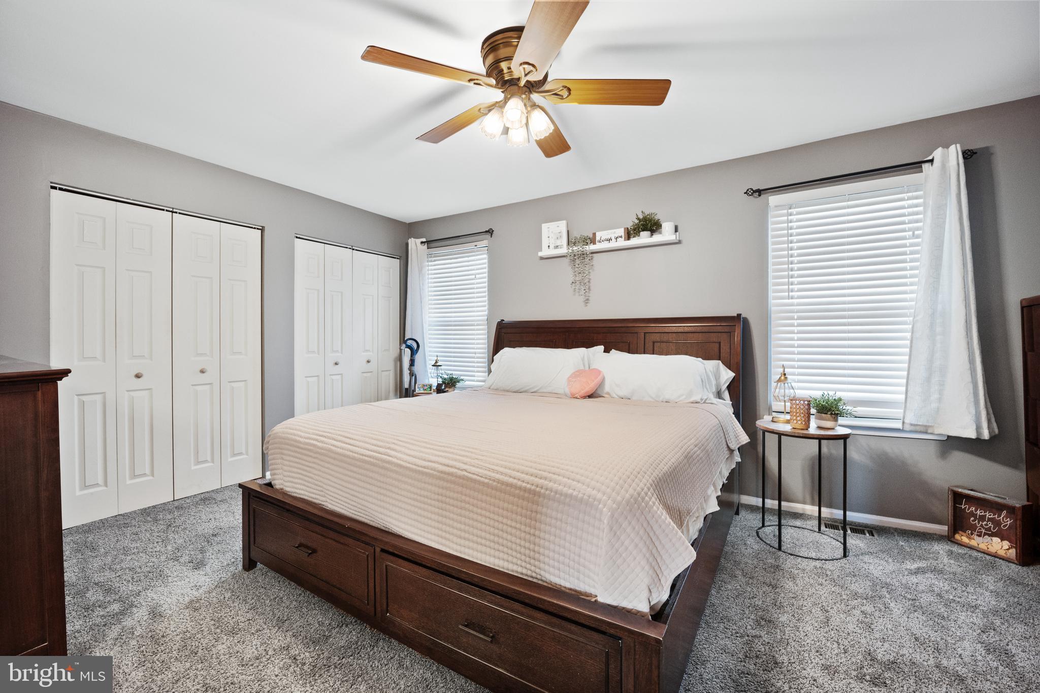 CAMBRIDGE SQ - Residential