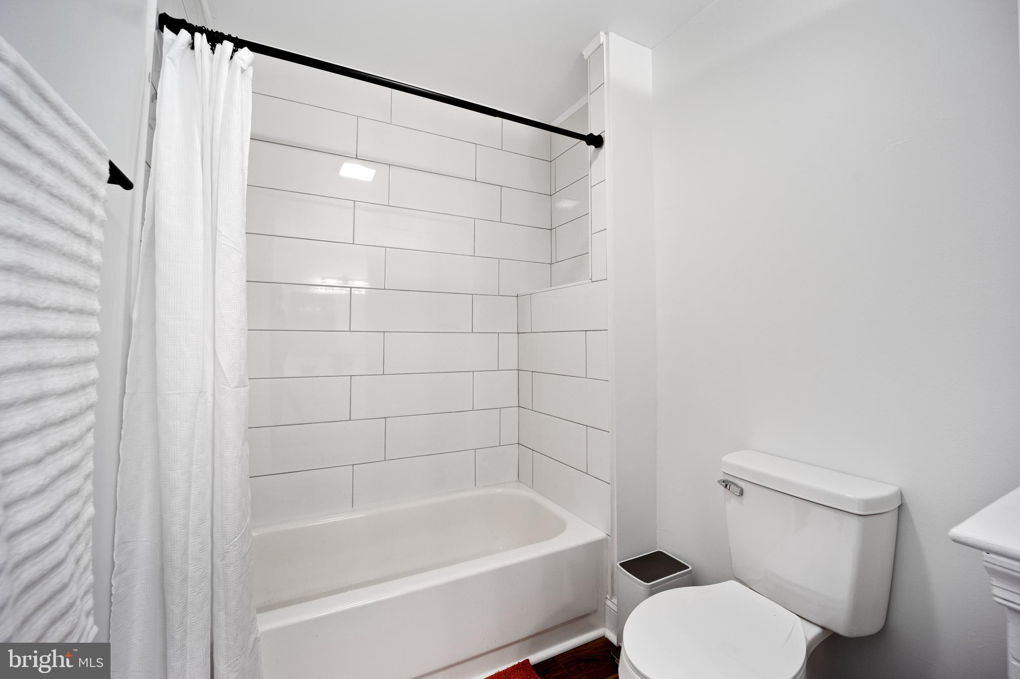 CAMBRIDGE SQ - Residential