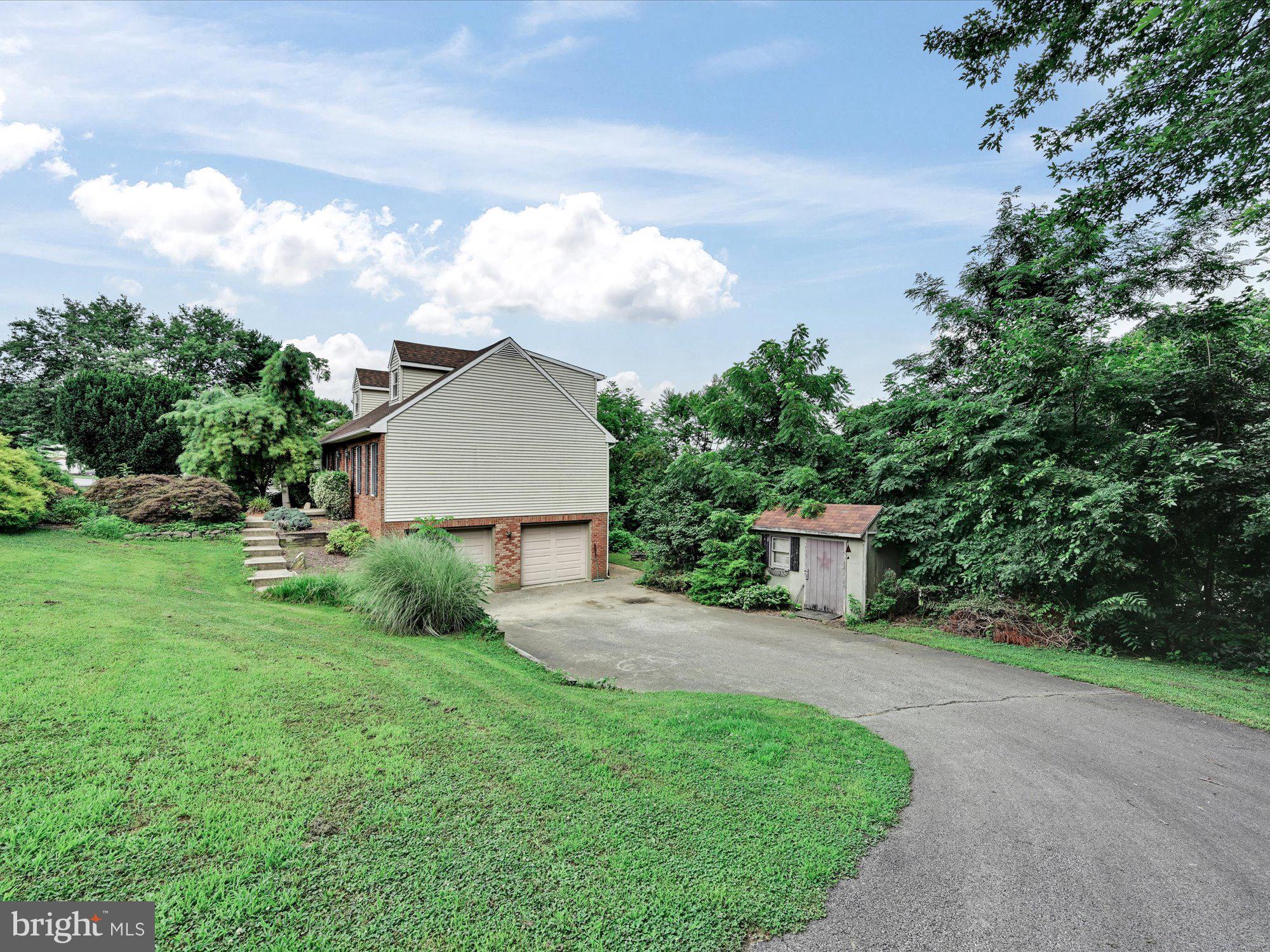 STRASBURG - Residential