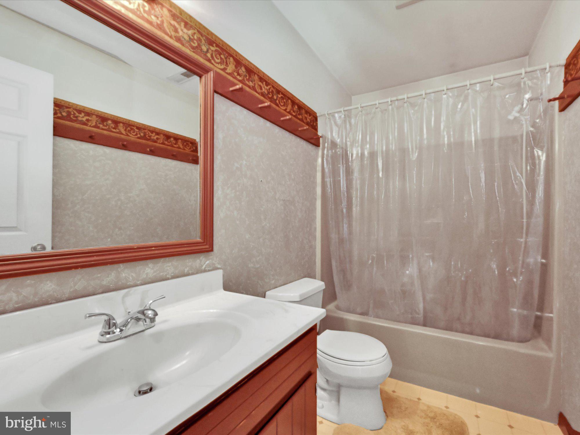 STRASBURG - Residential