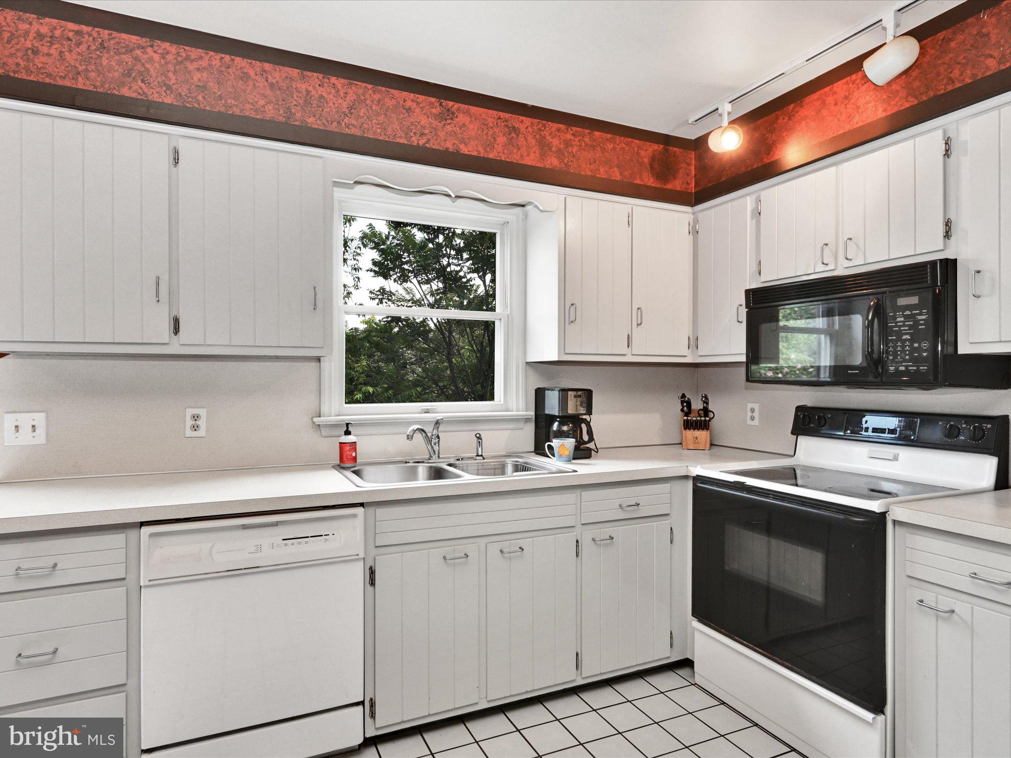 STRASBURG - Residential