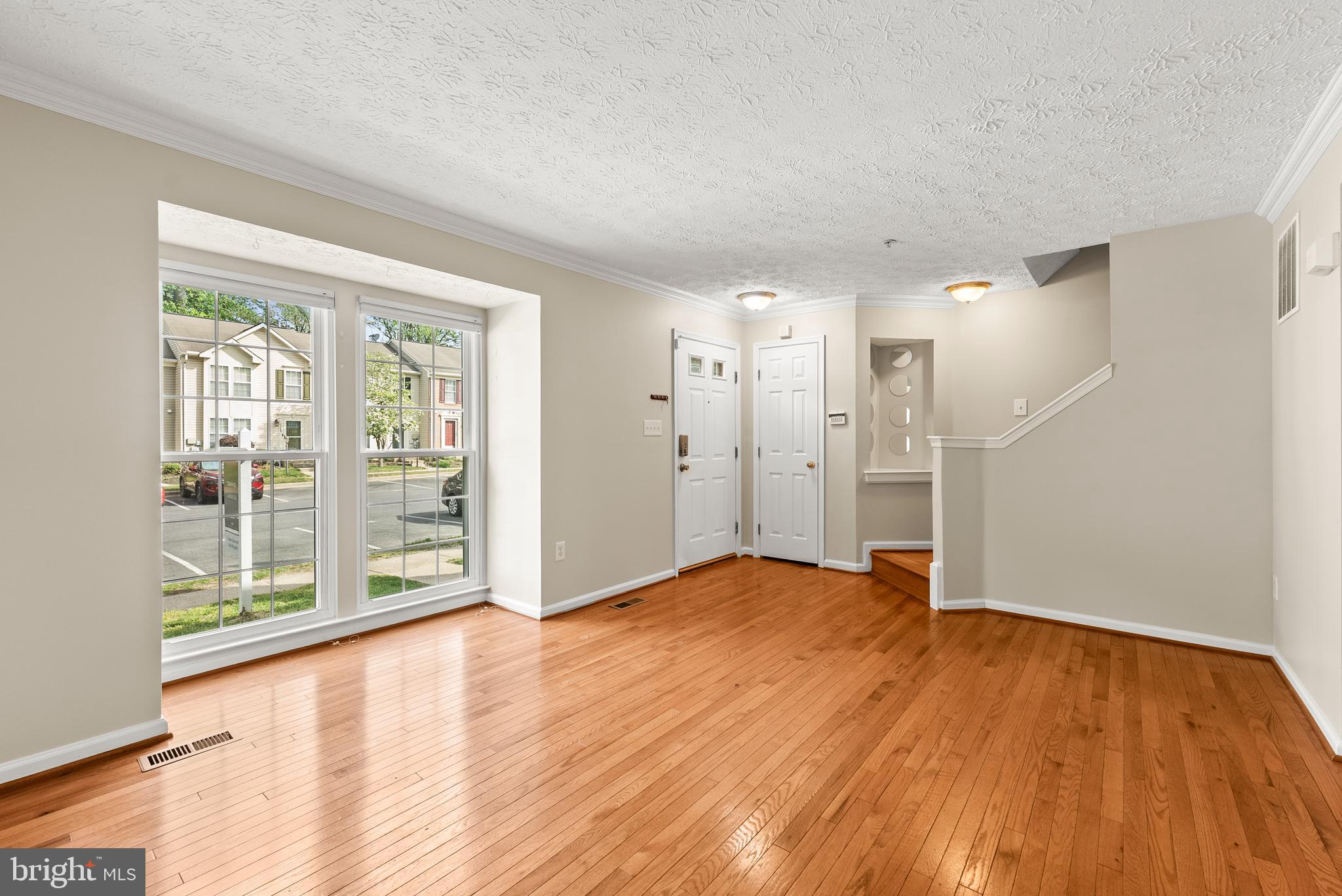 CARRIAGE PINES/LAKE VILL - Residential