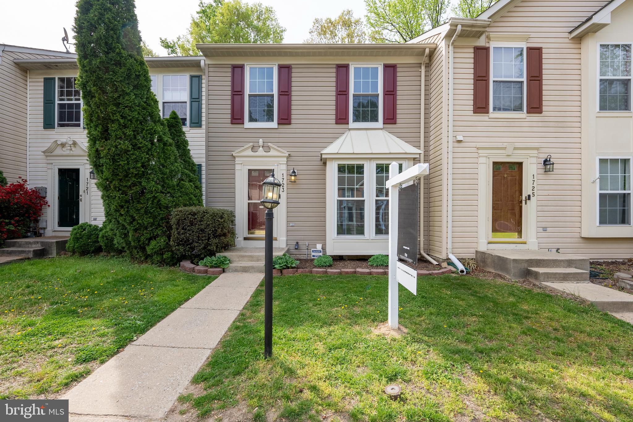 CARRIAGE PINES/LAKE VILL - Residential