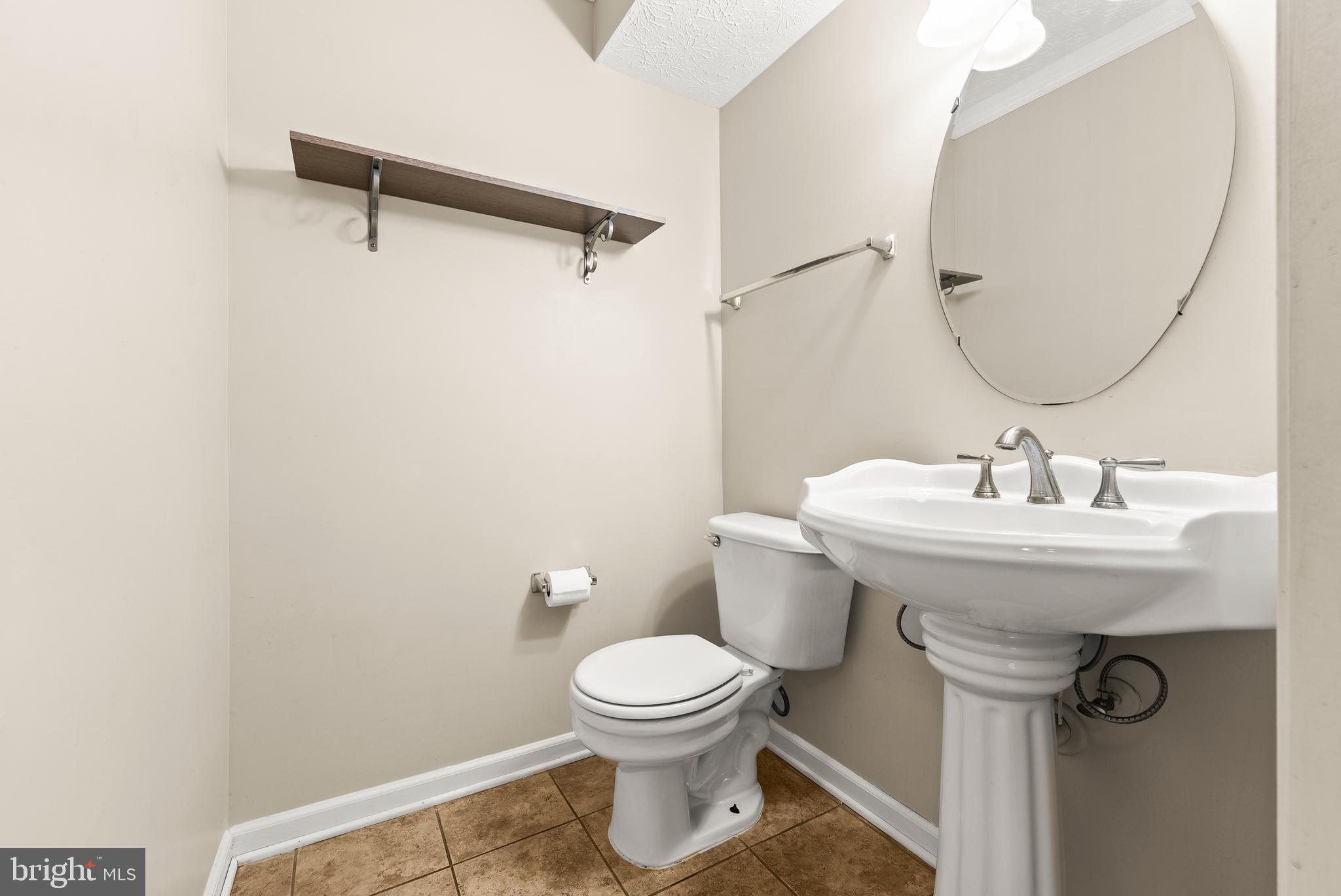 CARRIAGE PINES/LAKE VILL - Residential