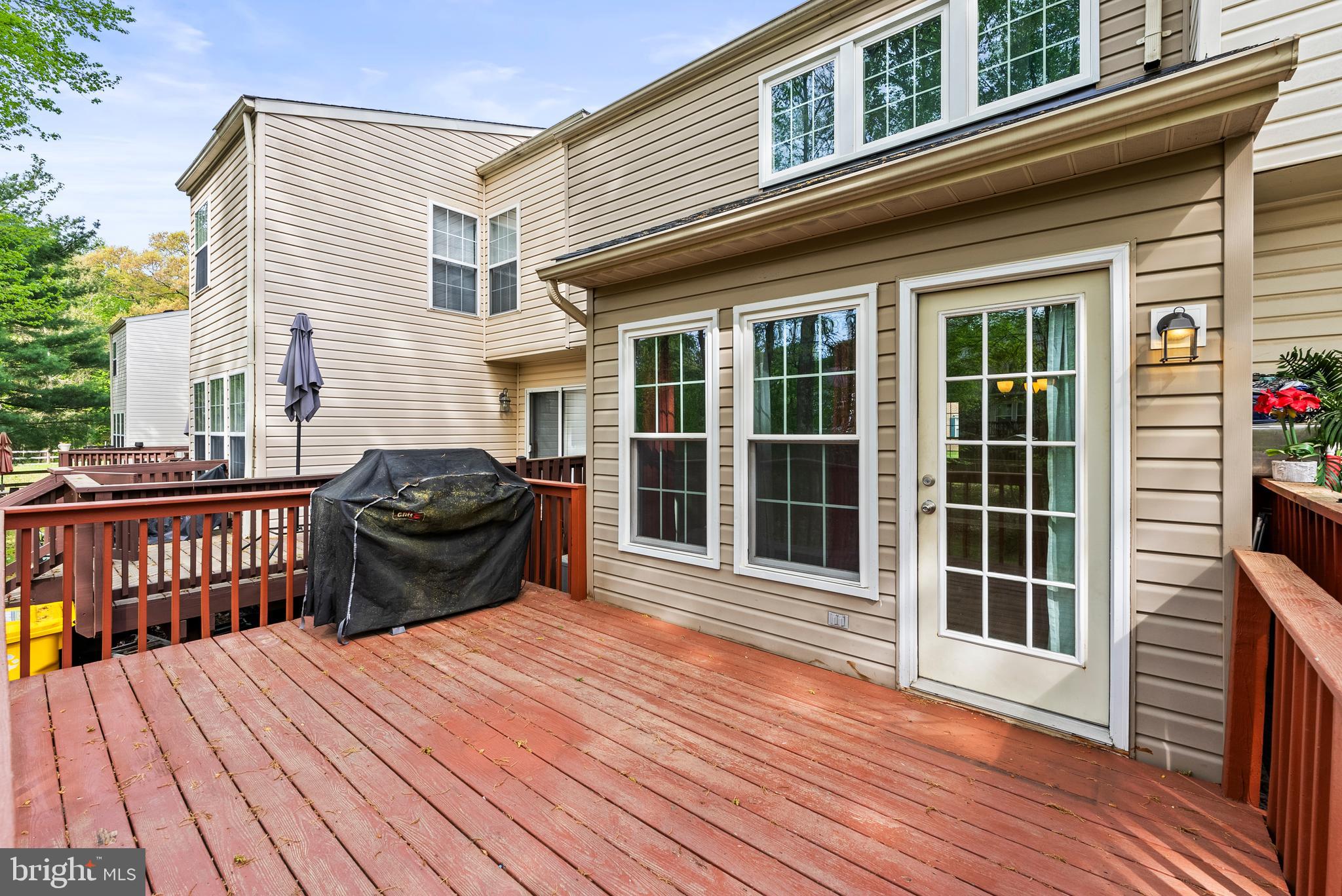 CARRIAGE PINES/LAKE VILL - Residential