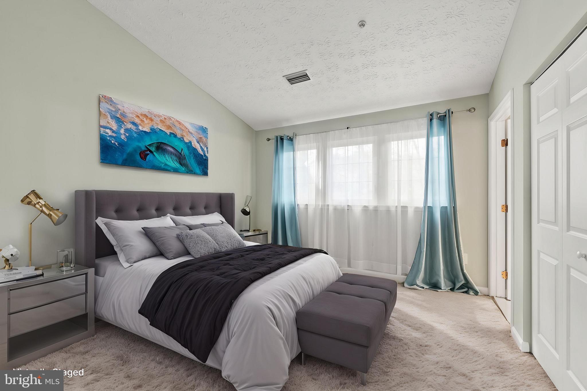 CARRIAGE PINES/LAKE VILL - Residential