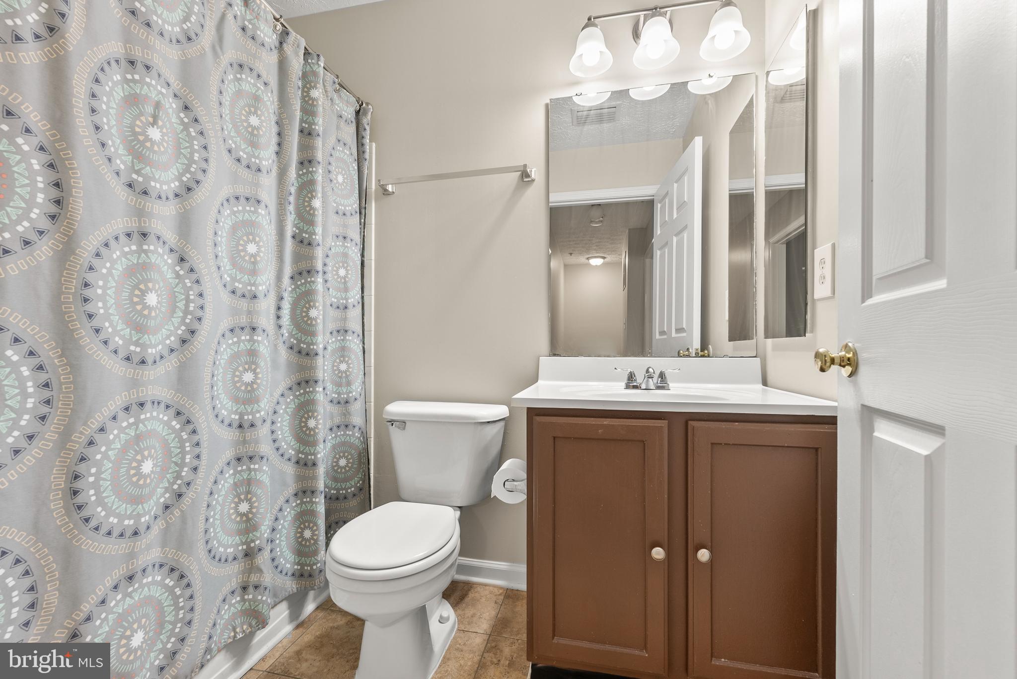 CARRIAGE PINES/LAKE VILL - Residential