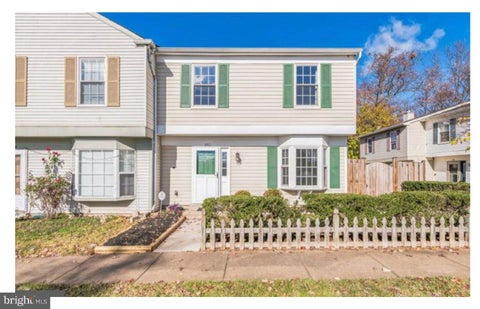 Photo of 2162 Mager Drive, HERNDON, VA 20170 (MLS # VAFX2346922)