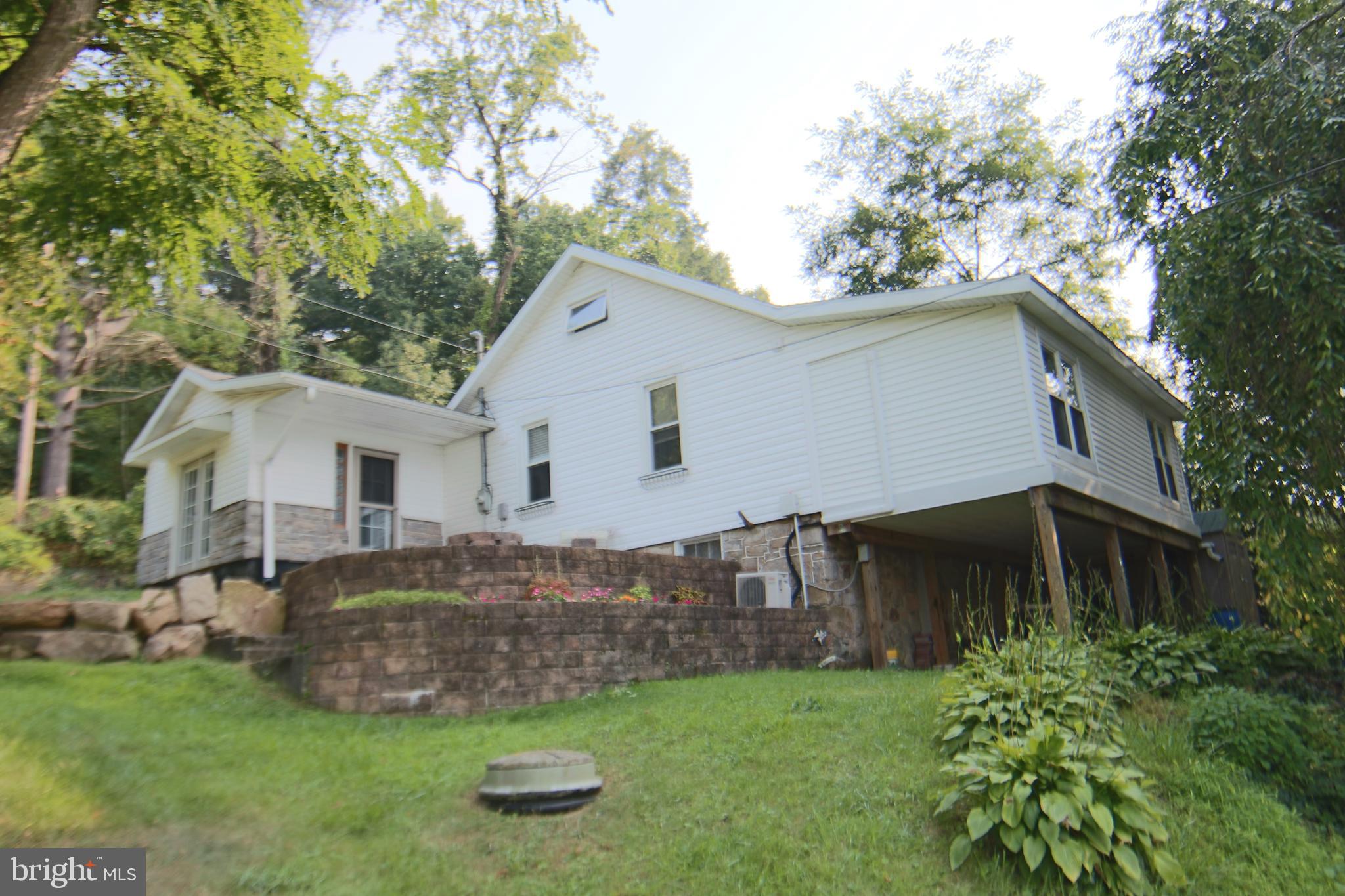 1035 STATE ROAD