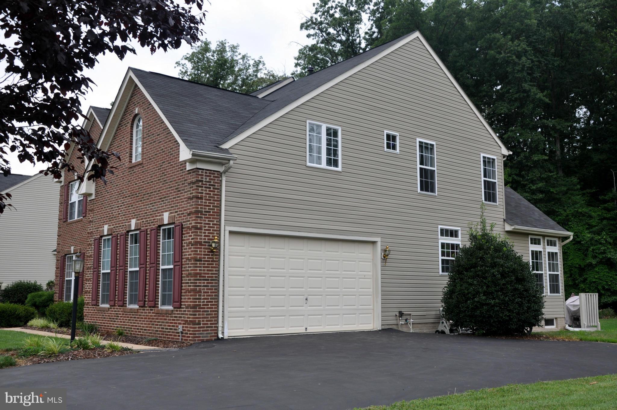 DAWSON LANDING - Residential