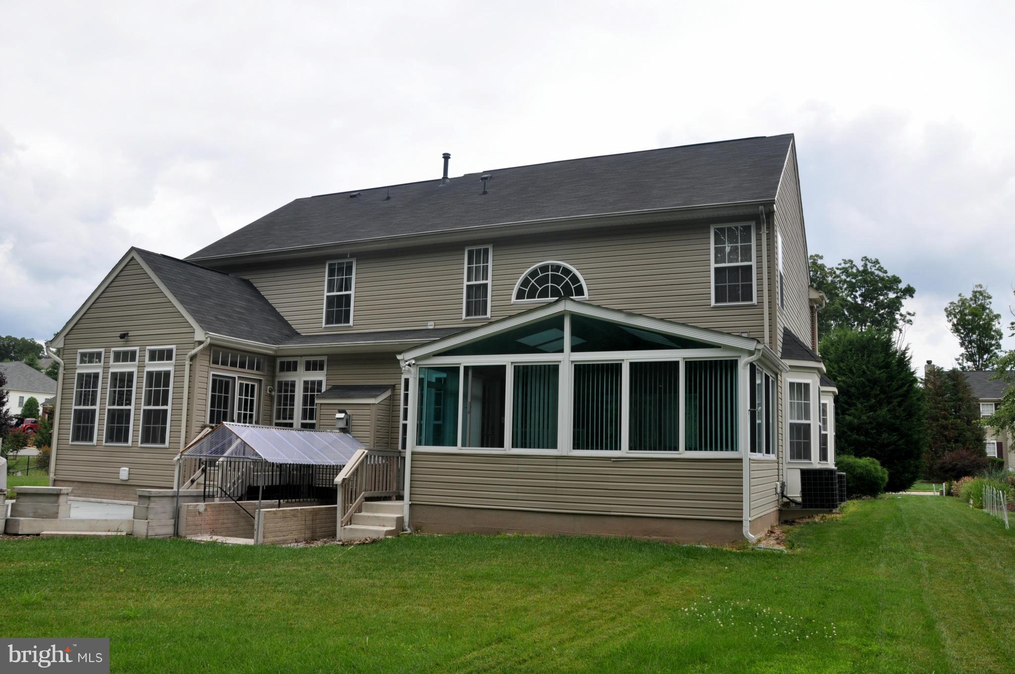 DAWSON LANDING - Residential