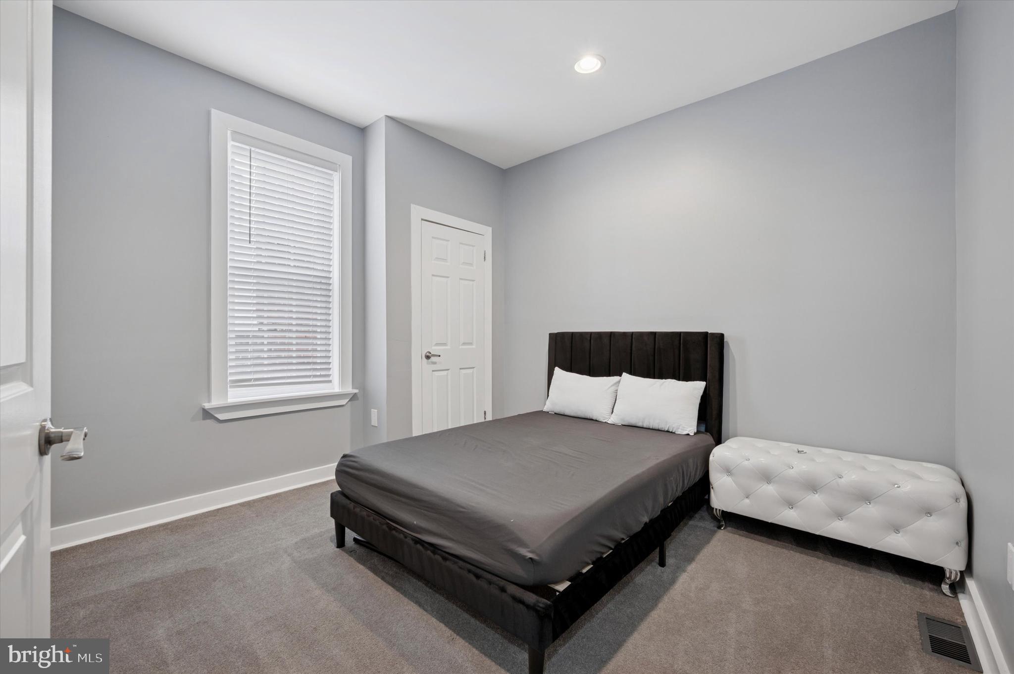 GERMANTOWN - Residential