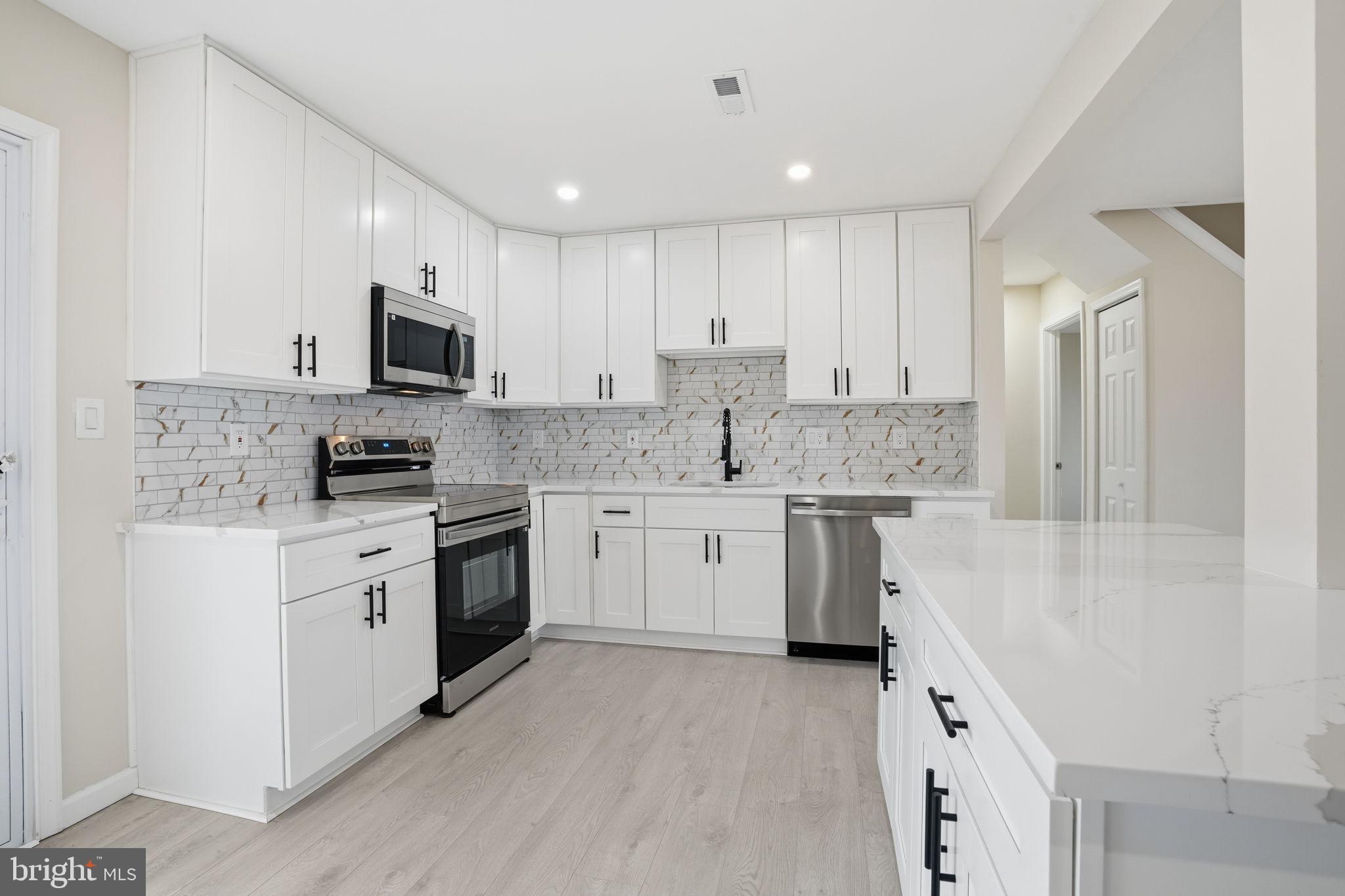 JUNEWOOD - Residential