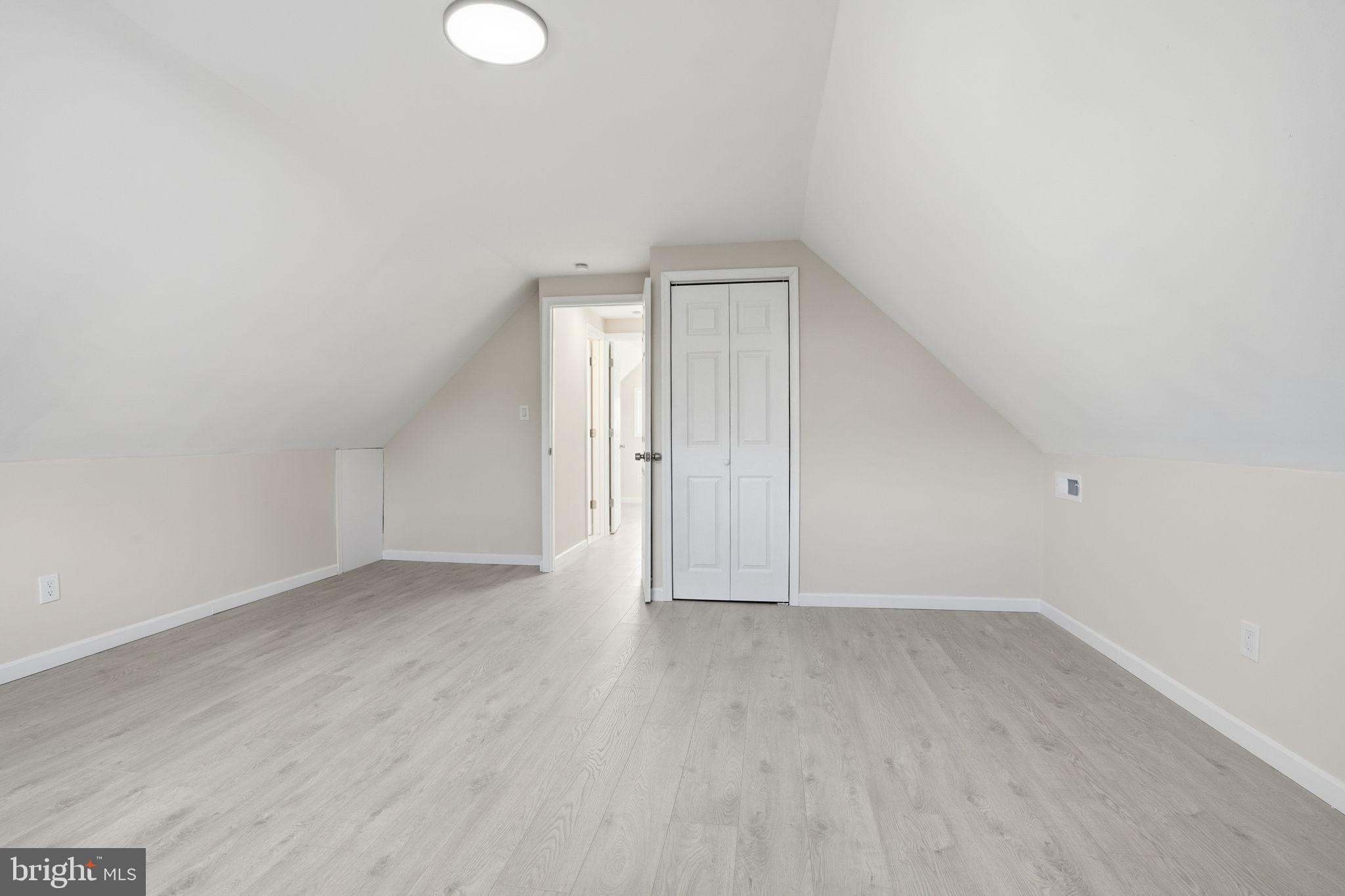 JUNEWOOD - Residential