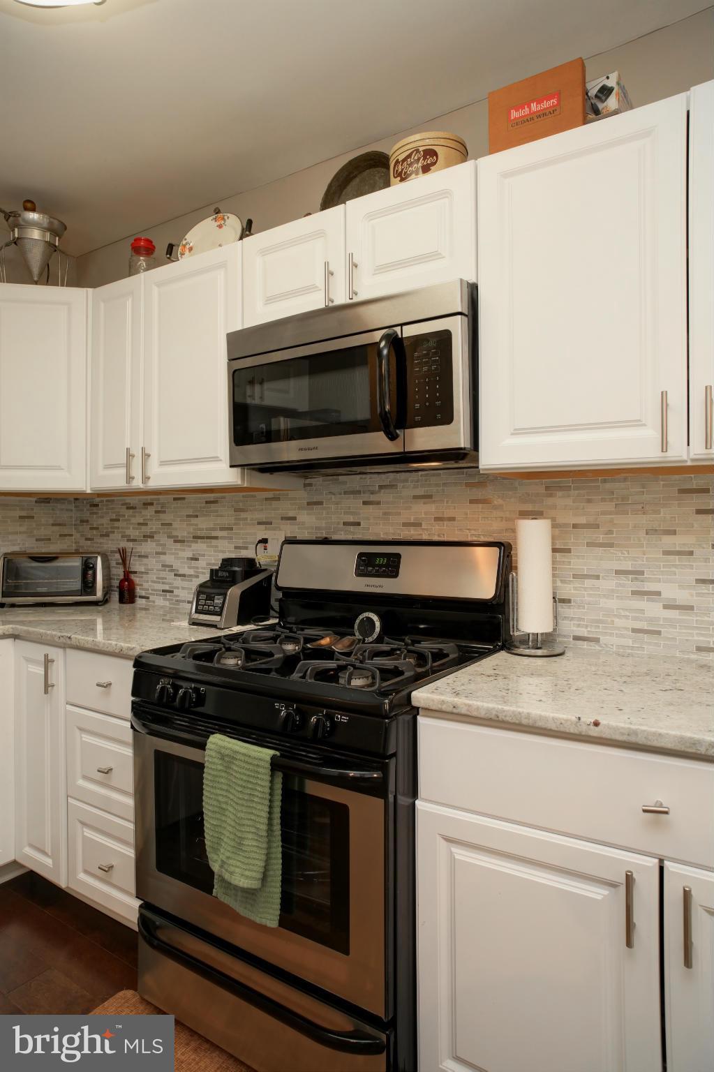 COLCHESTER TOWNE - Residential