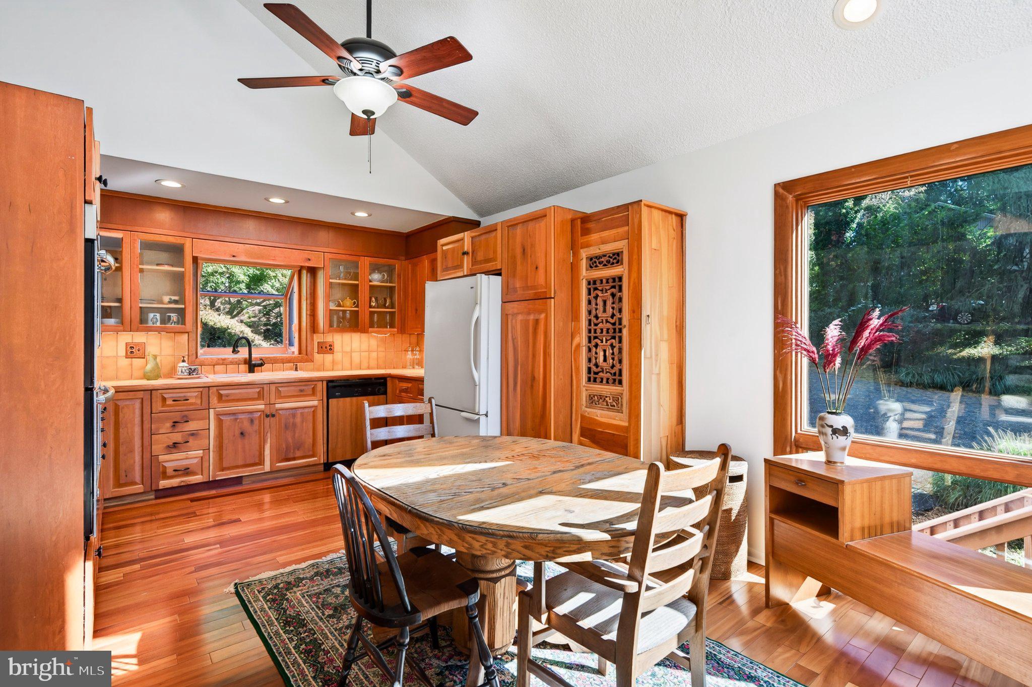 1461 OVERHILL ROAD