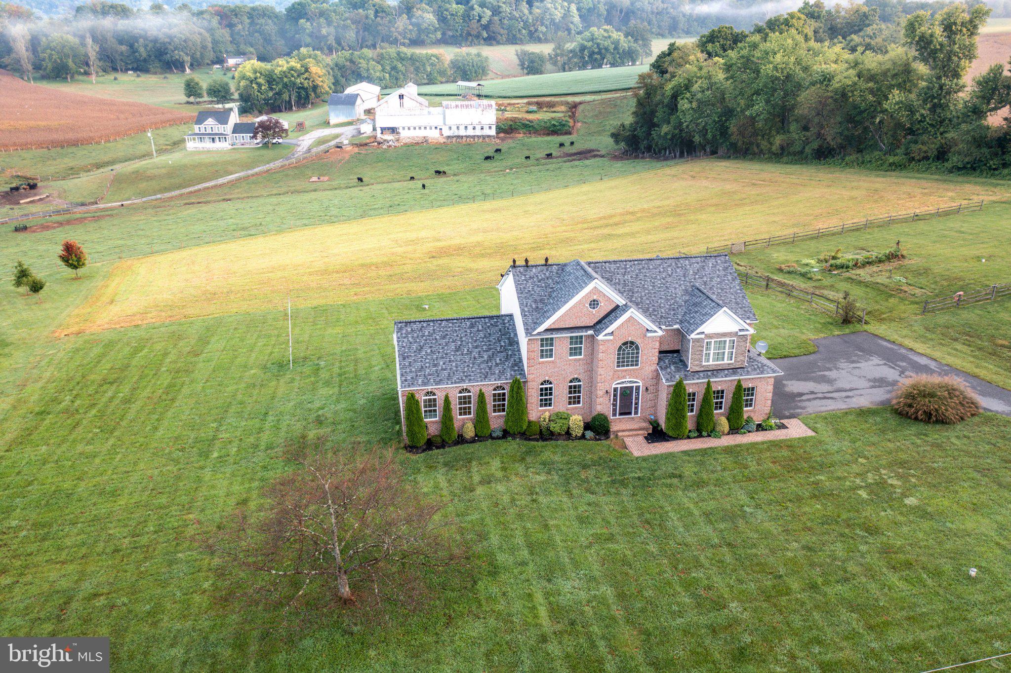 1122 HEAPS ROAD
