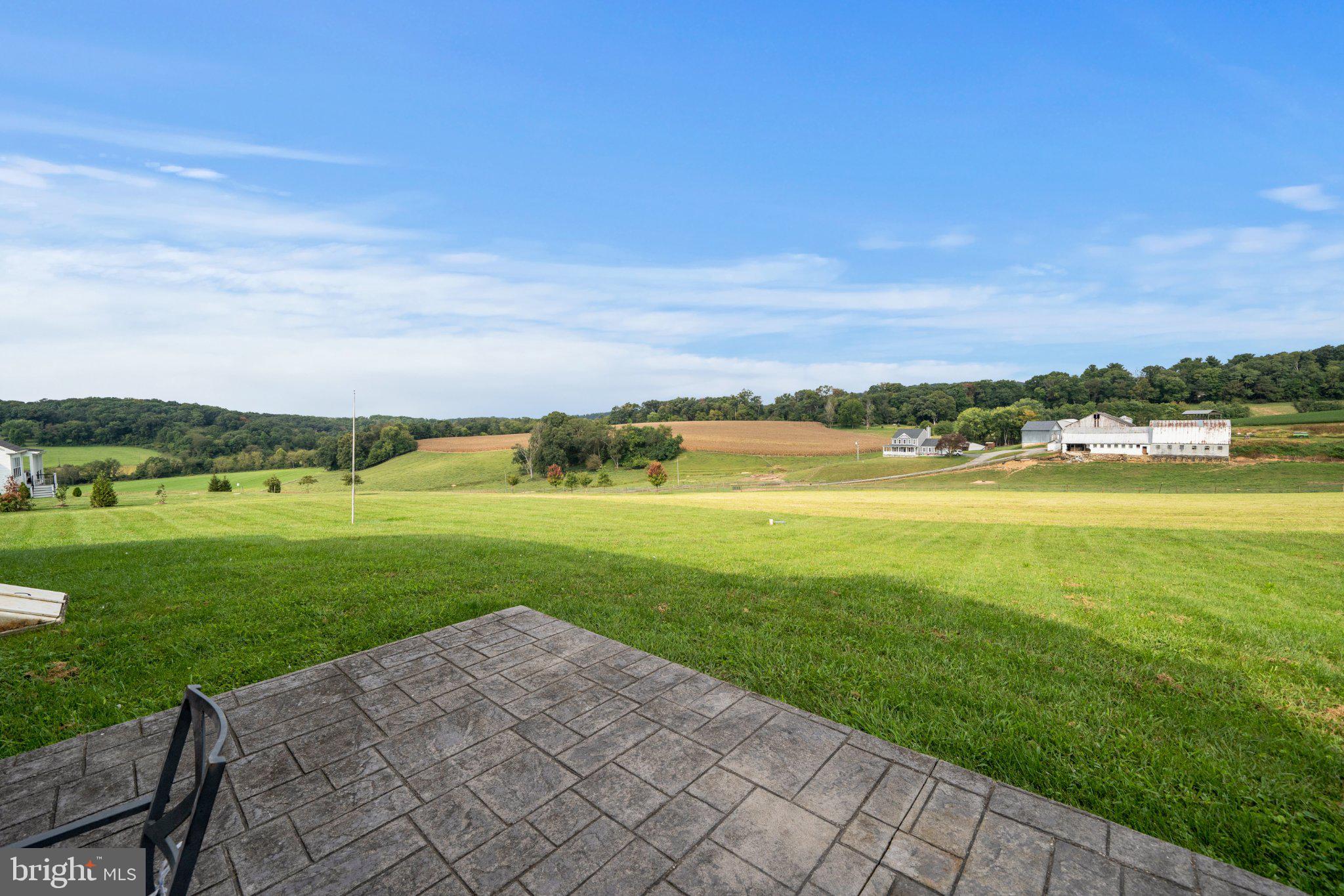 1122 HEAPS ROAD