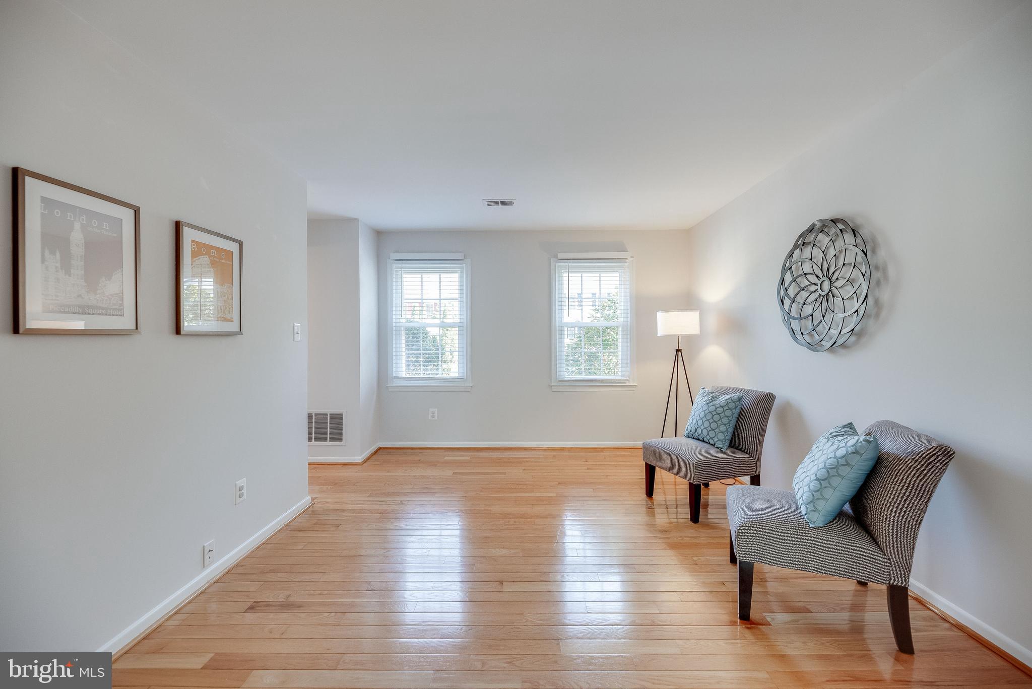 DANBURY FOREST - Residential