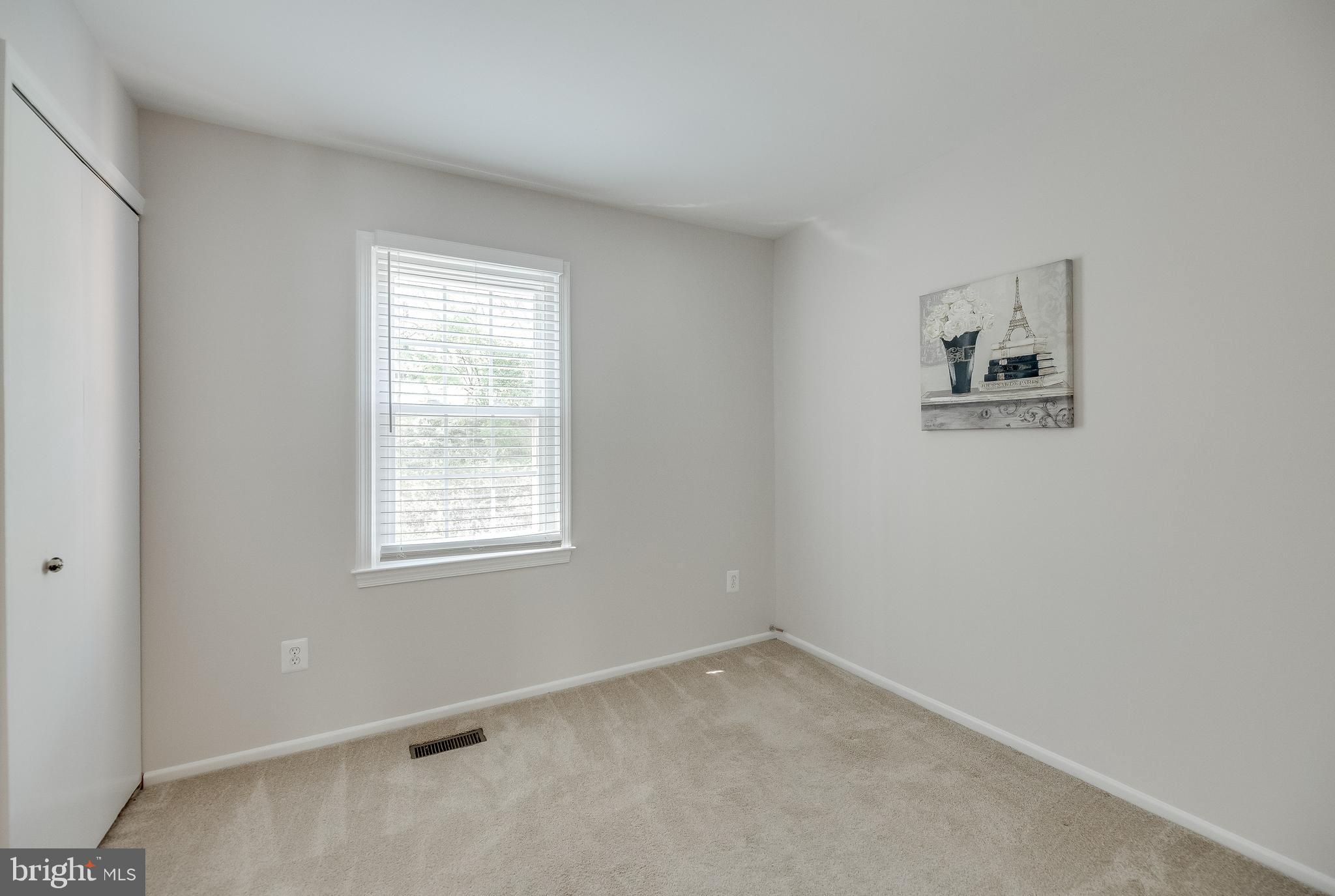 DANBURY FOREST - Residential