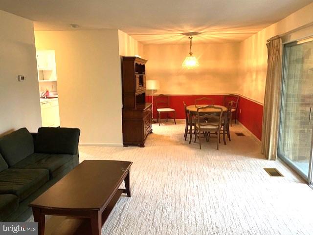 ROSSMOOR MUTUAL #5 - Residential Lease