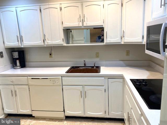 ROSSMOOR MUTUAL #5 - Residential Lease