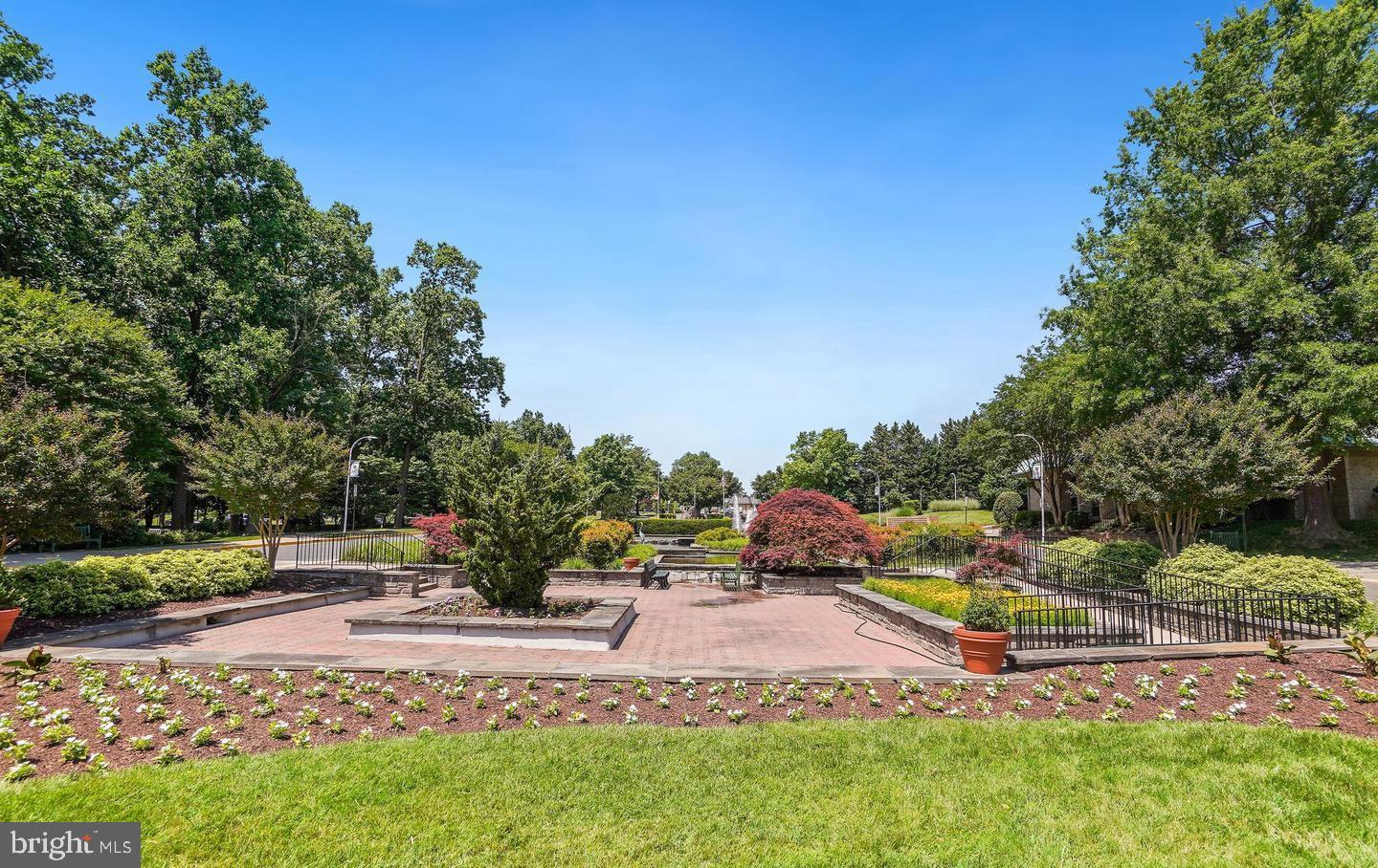 ROSSMOOR MUTUAL #5 - Residential Lease