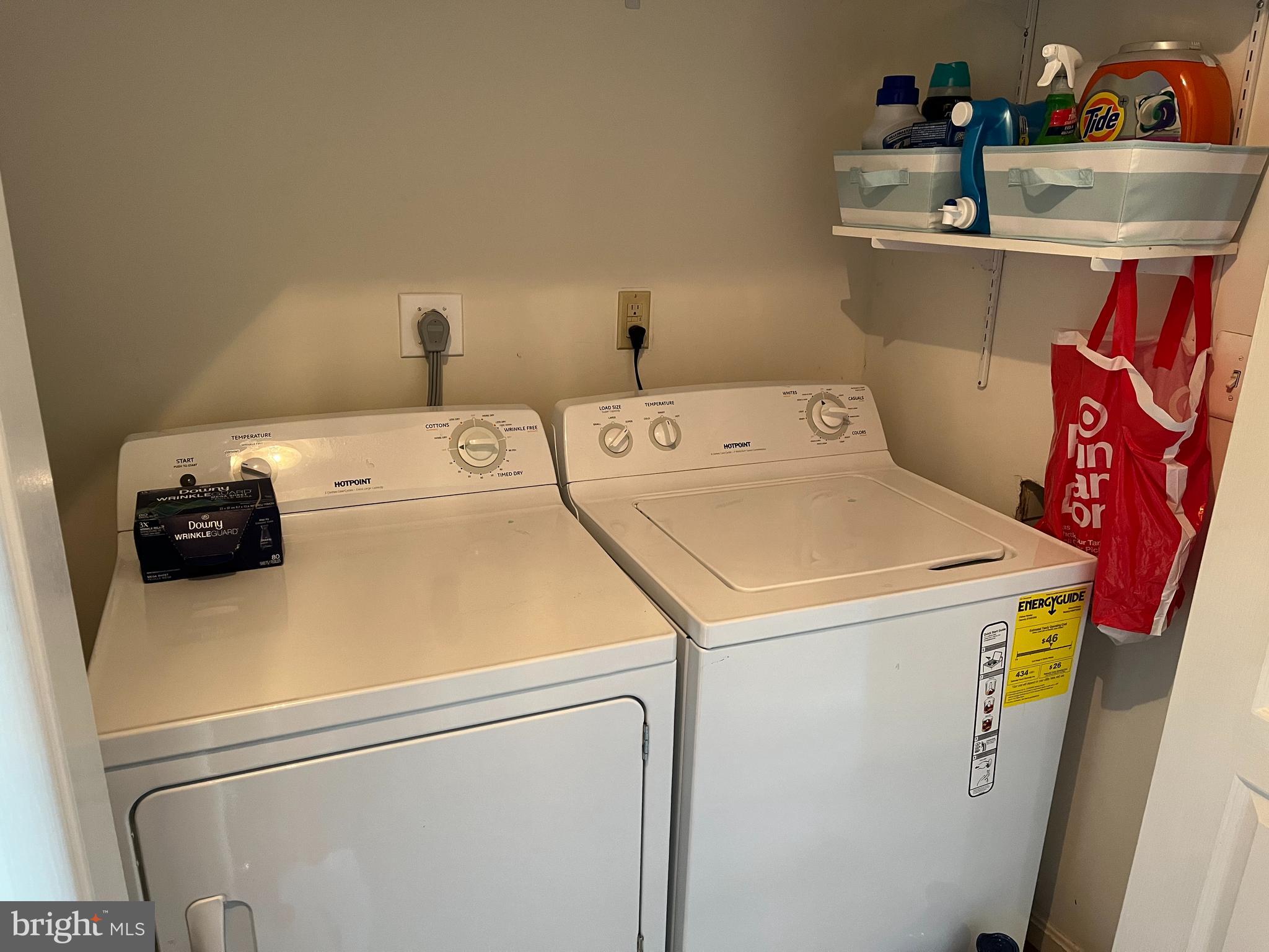 VILLAS AT WATERS - Residential Lease