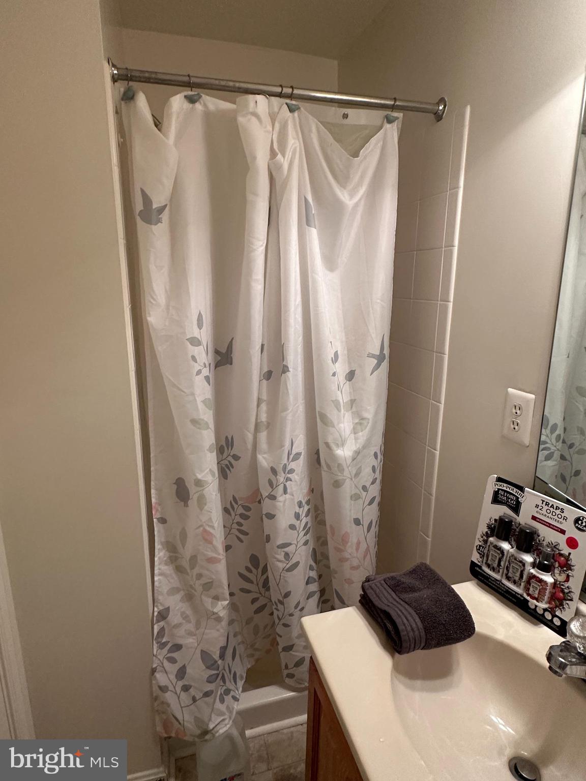 VILLAS AT WATERS - Residential Lease