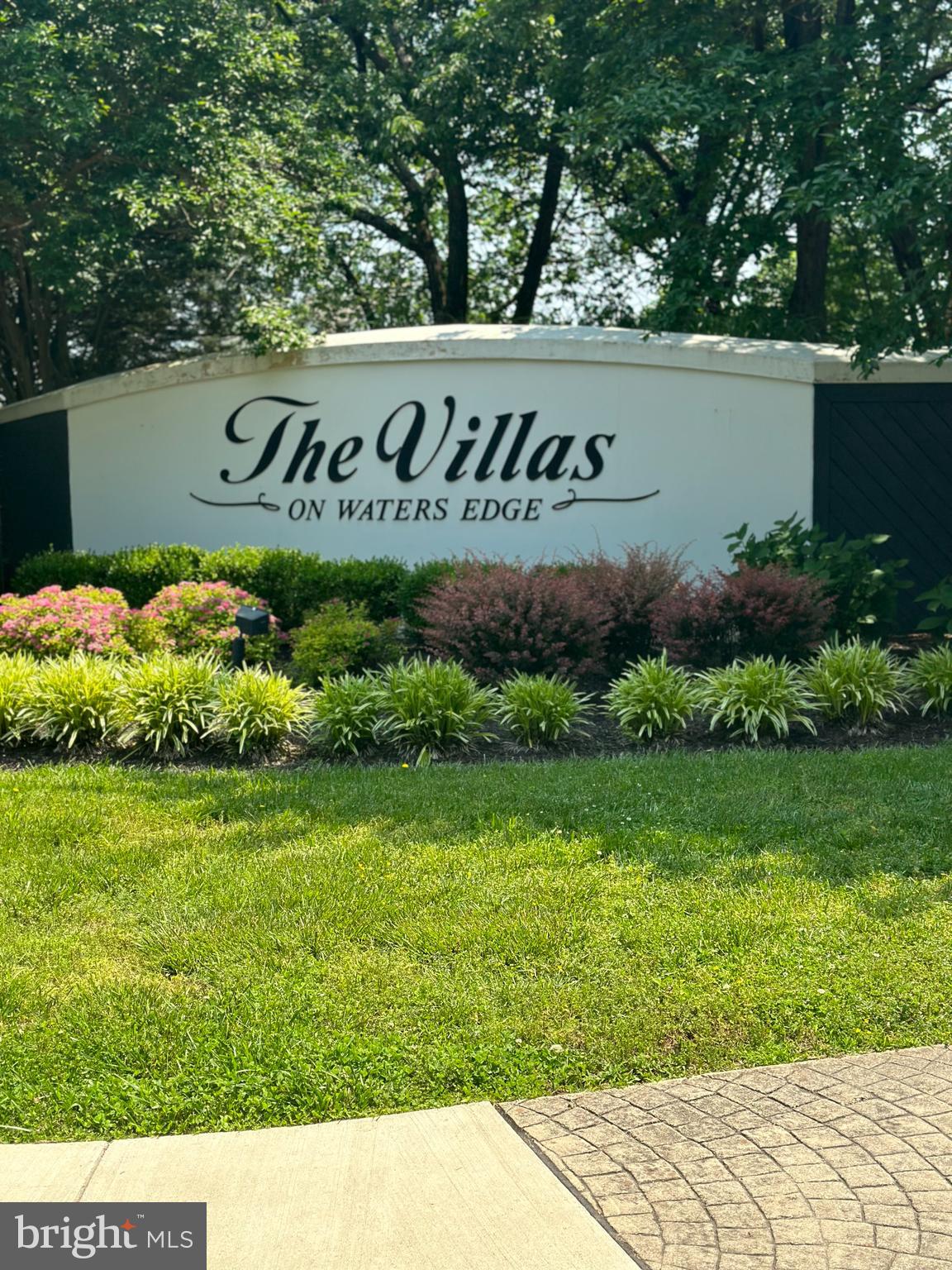 VILLAS AT WATERS - Residential Lease