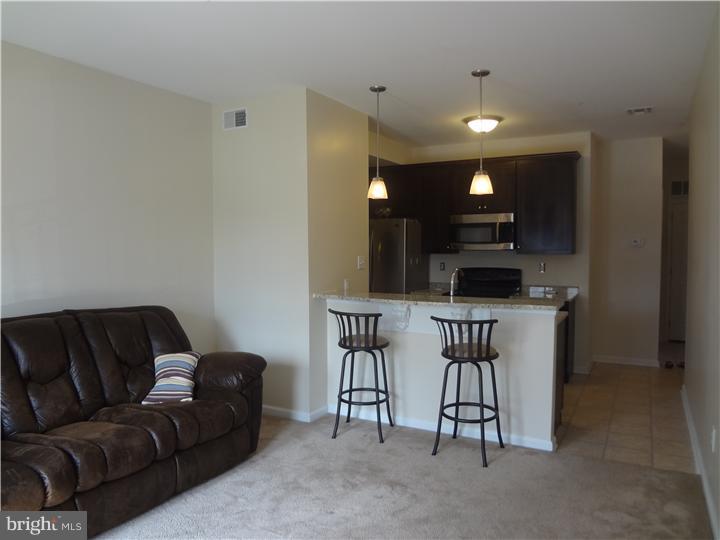 RENAISSANCE PLACE S - Residential Lease