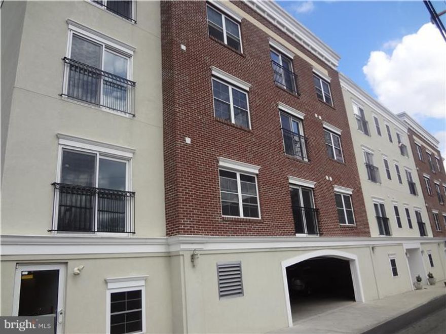 Lovely one bedroom condo right behind Iron Hill Brewery.  Just a few short steps to the shops, restaurants and night life in hip Downtown Phoenixville.  Recently voted one of the top 10 places to live in Philly Mag.  Kitchen with granite counters and 48" cherry cabinets and a breakfast bar.  Nice size living area and bedroom with ample closet space. Garage Parking. This is a secured building and with the 4th story location, there is a fantastic view.  Don't wait.  This rented in a matter of weeks last year.