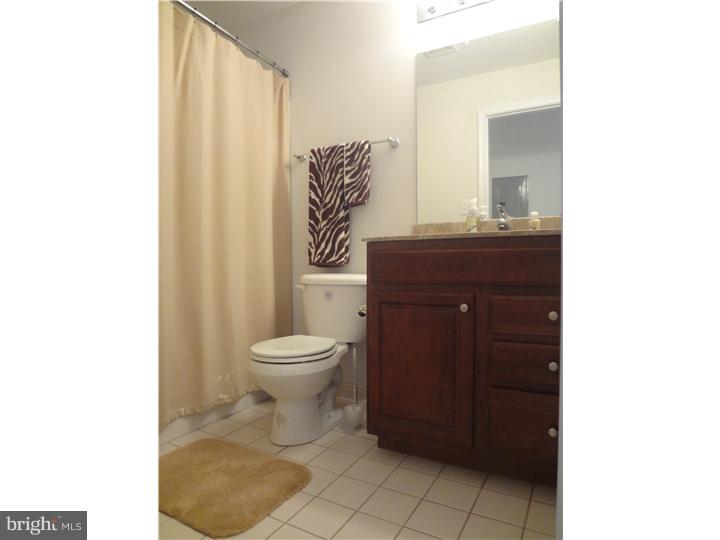 RENAISSANCE PLACE S - Residential Lease