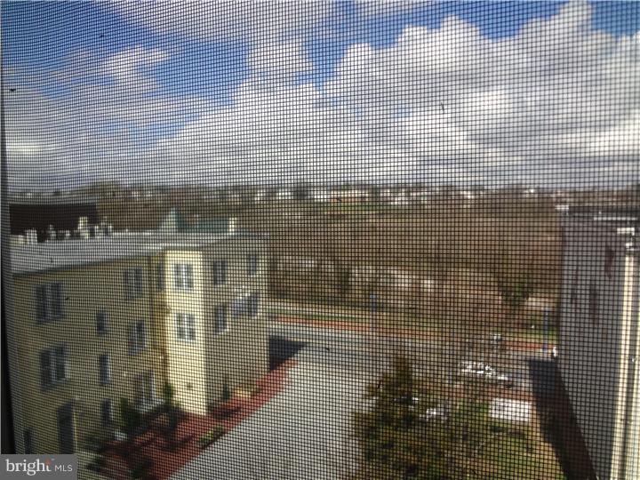RENAISSANCE PLACE S - Residential Lease