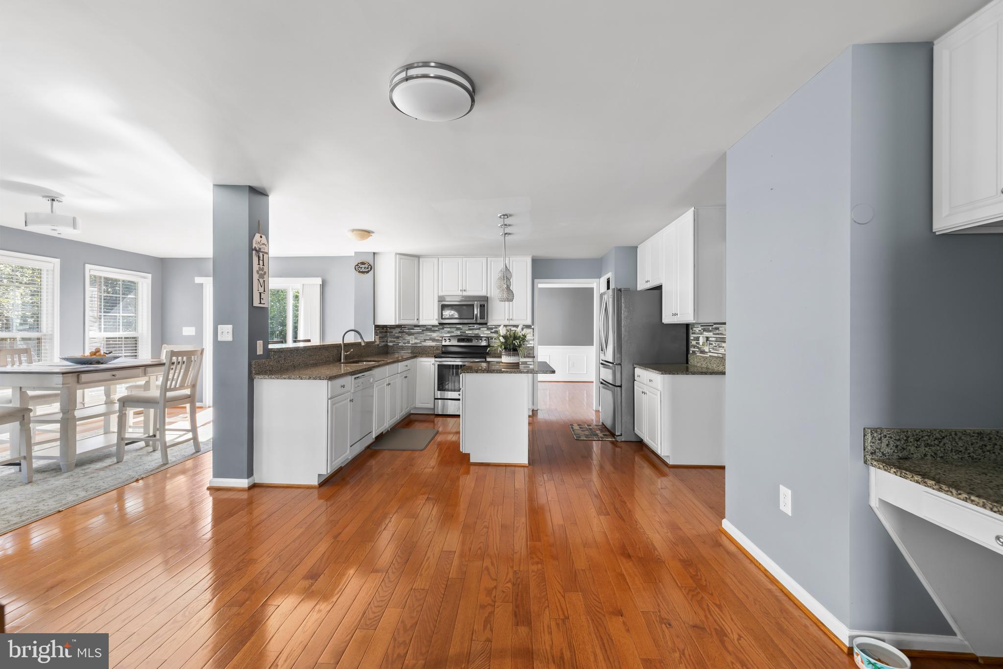 LEE'S CROSSING - Residential