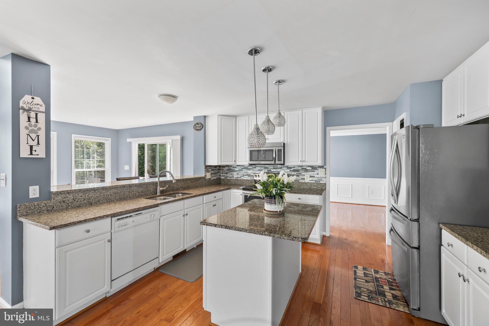 LEE'S CROSSING - Residential