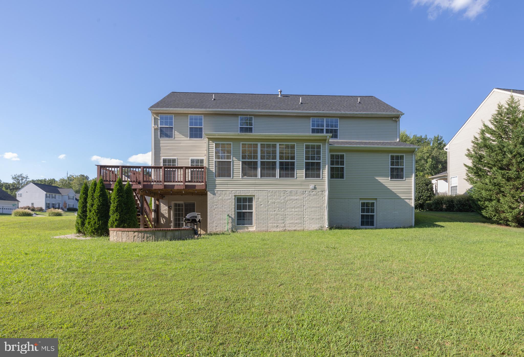 LEE'S CROSSING - Residential