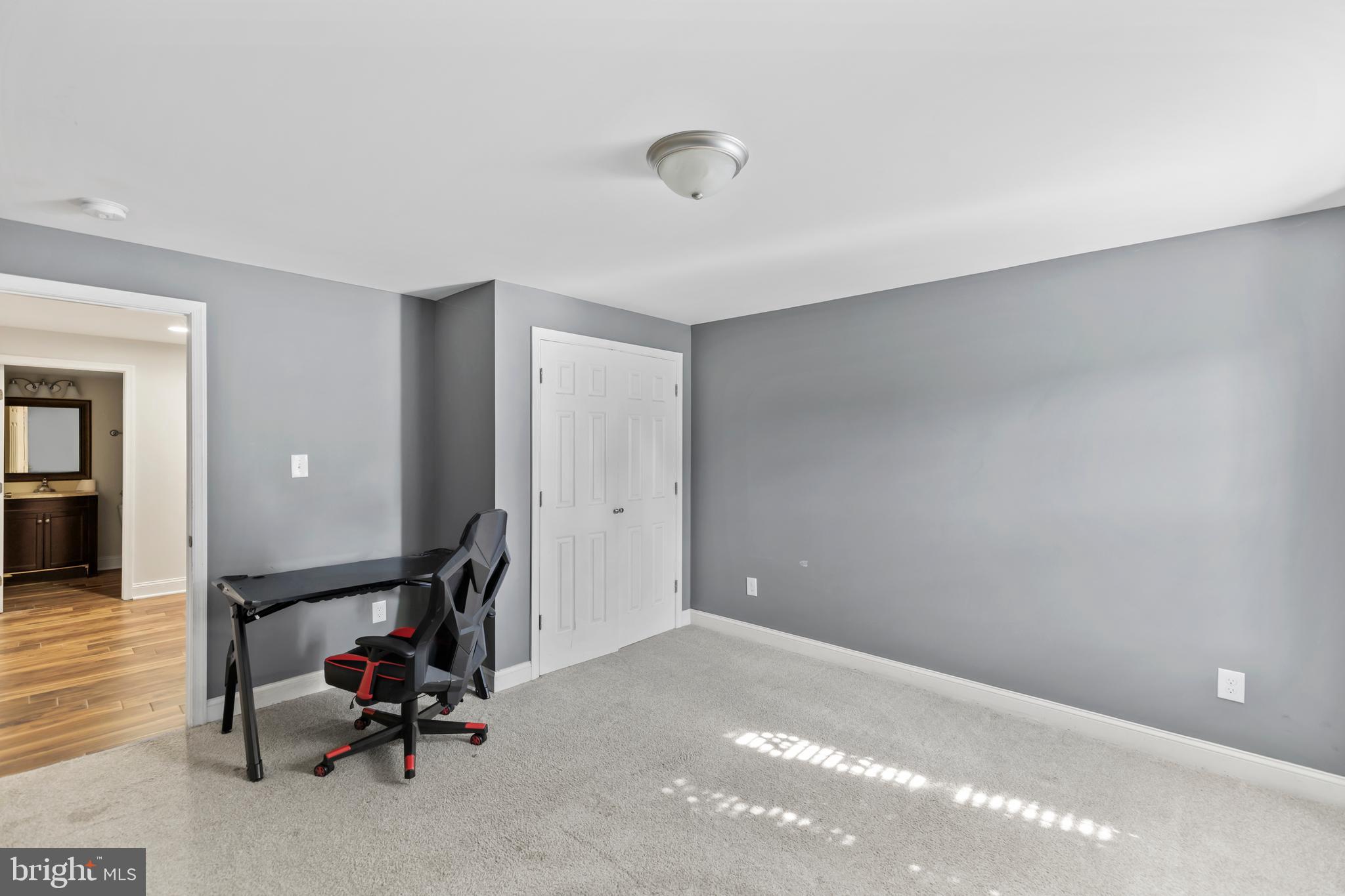 LEE'S CROSSING - Residential