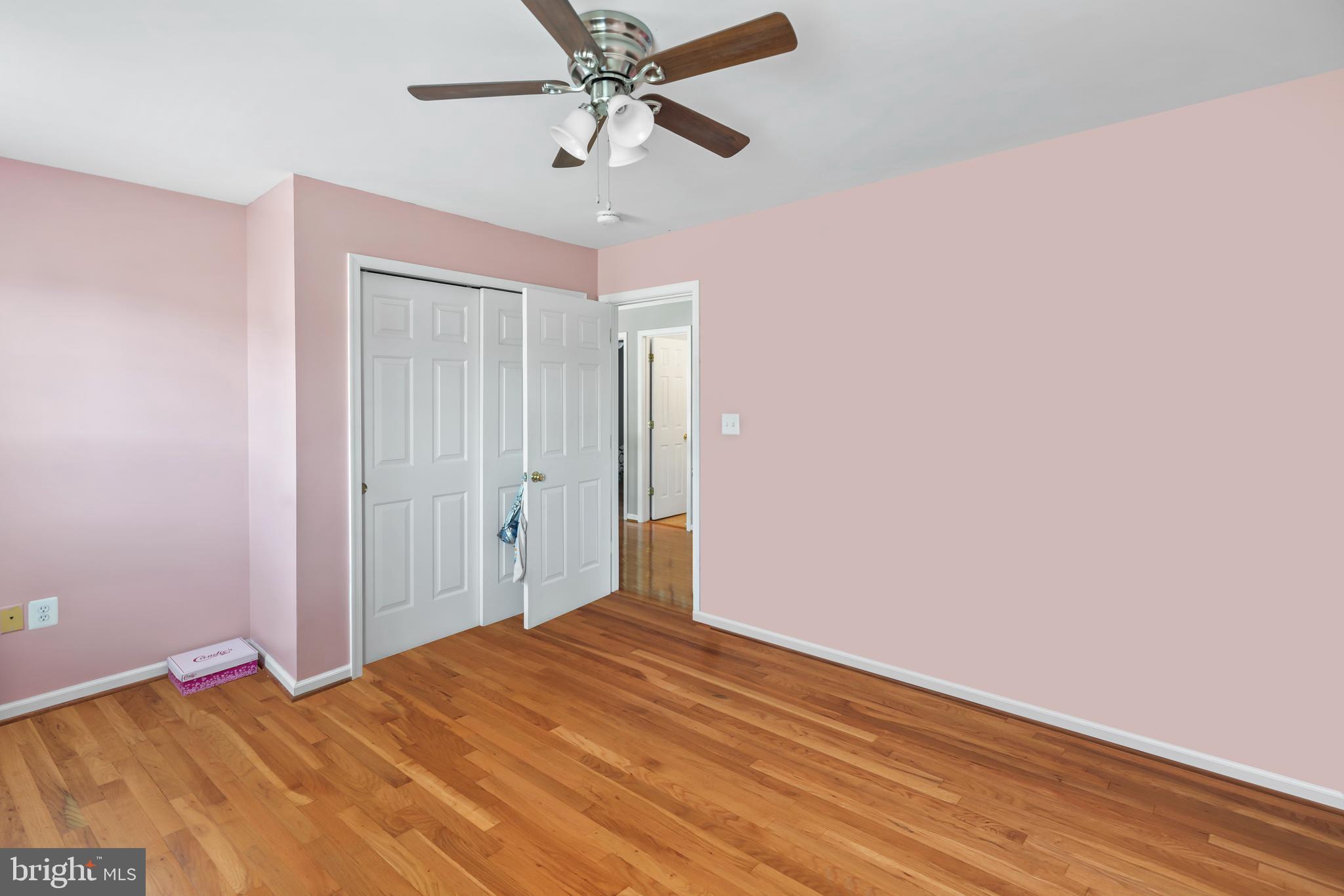 LEE'S CROSSING - Residential