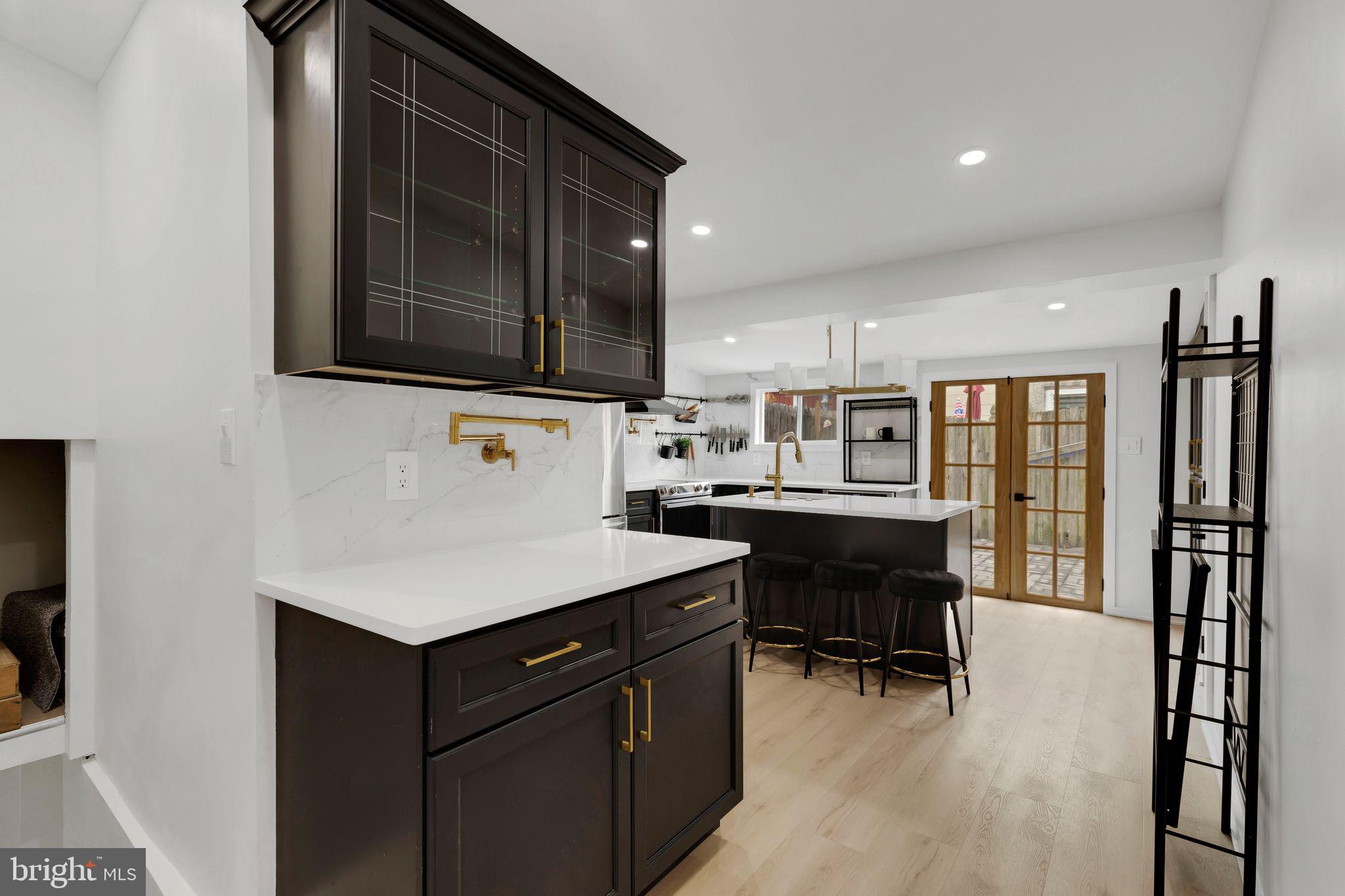 PORT RICHMOND - Residential