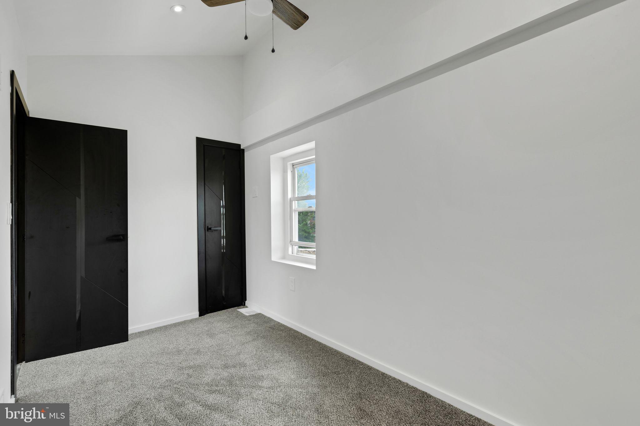 PORT RICHMOND - Residential