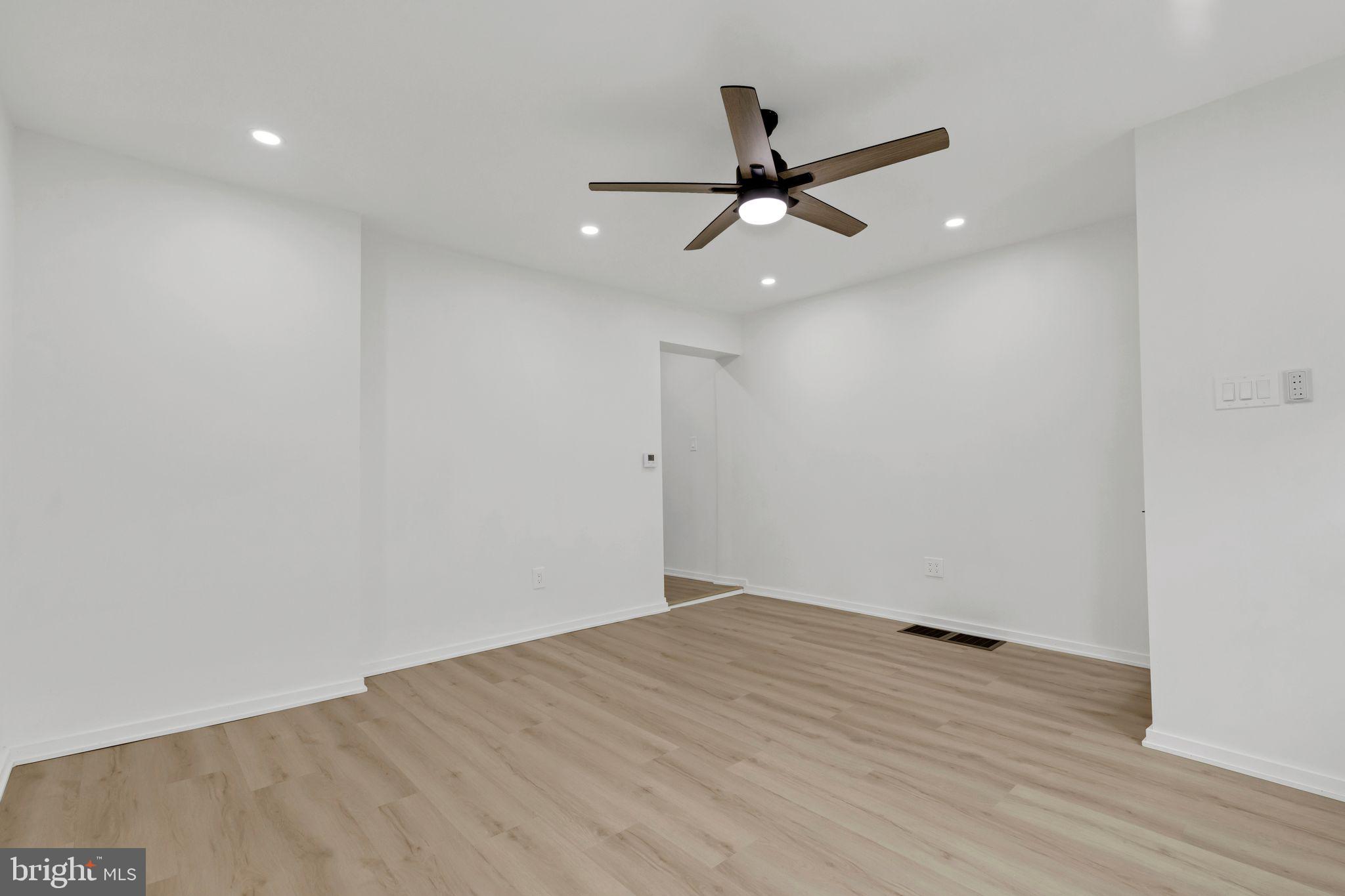 PORT RICHMOND - Residential