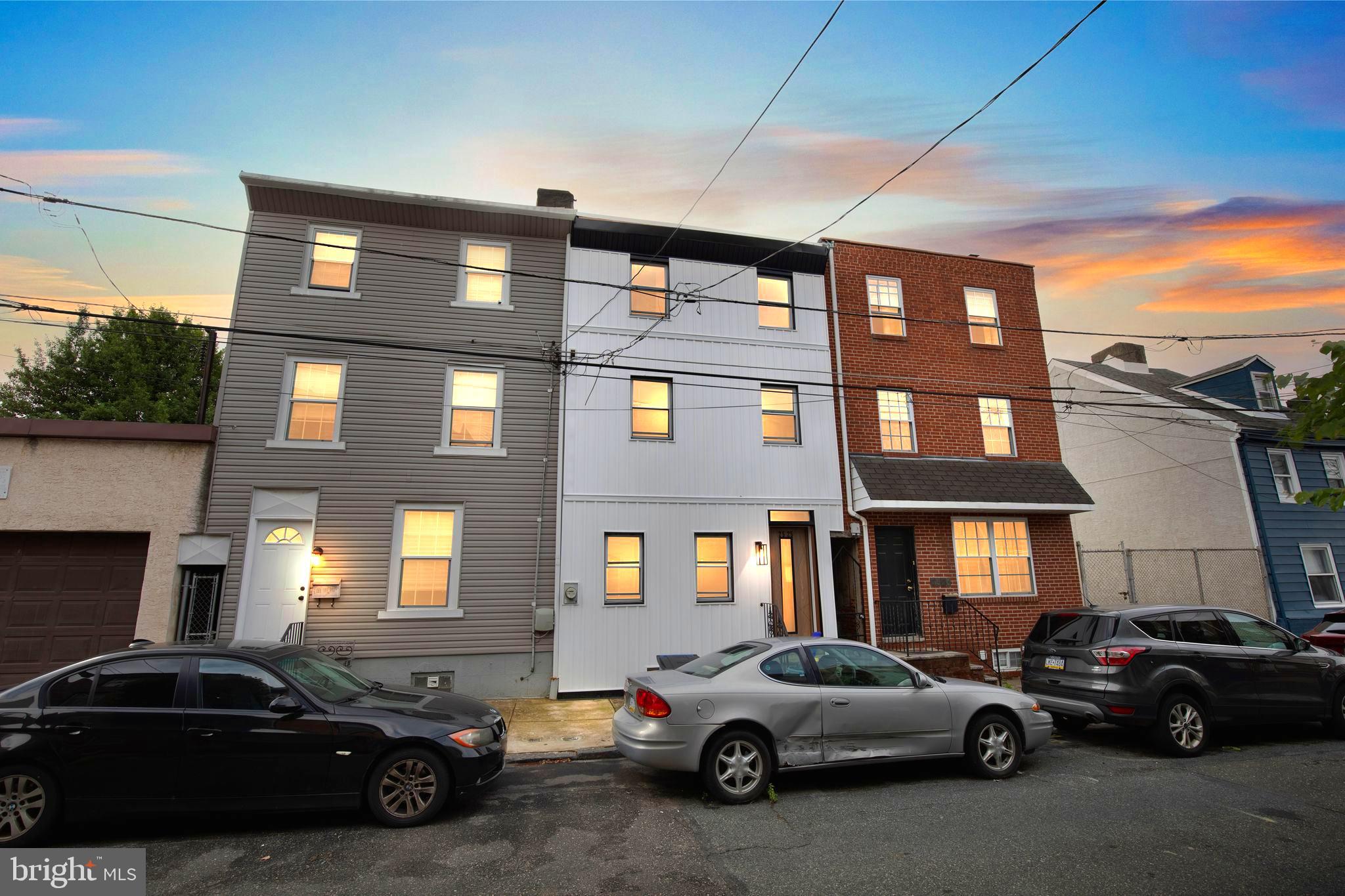 PORT RICHMOND - Residential