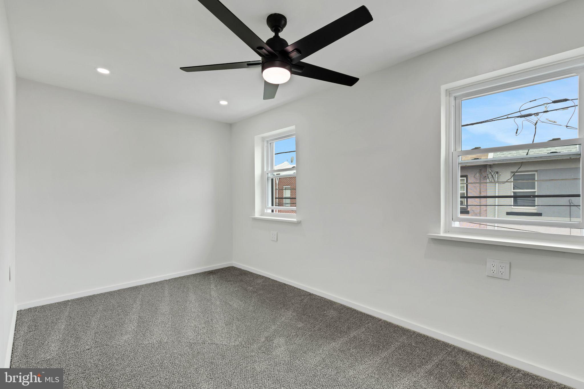 PORT RICHMOND - Residential