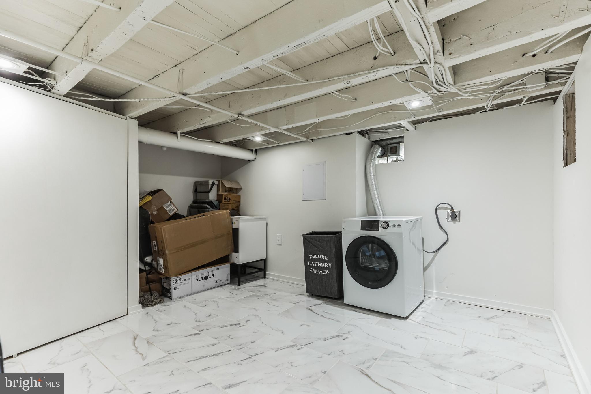 PORT RICHMOND - Residential